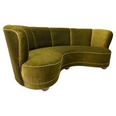 Sofá curvo danés de 1940