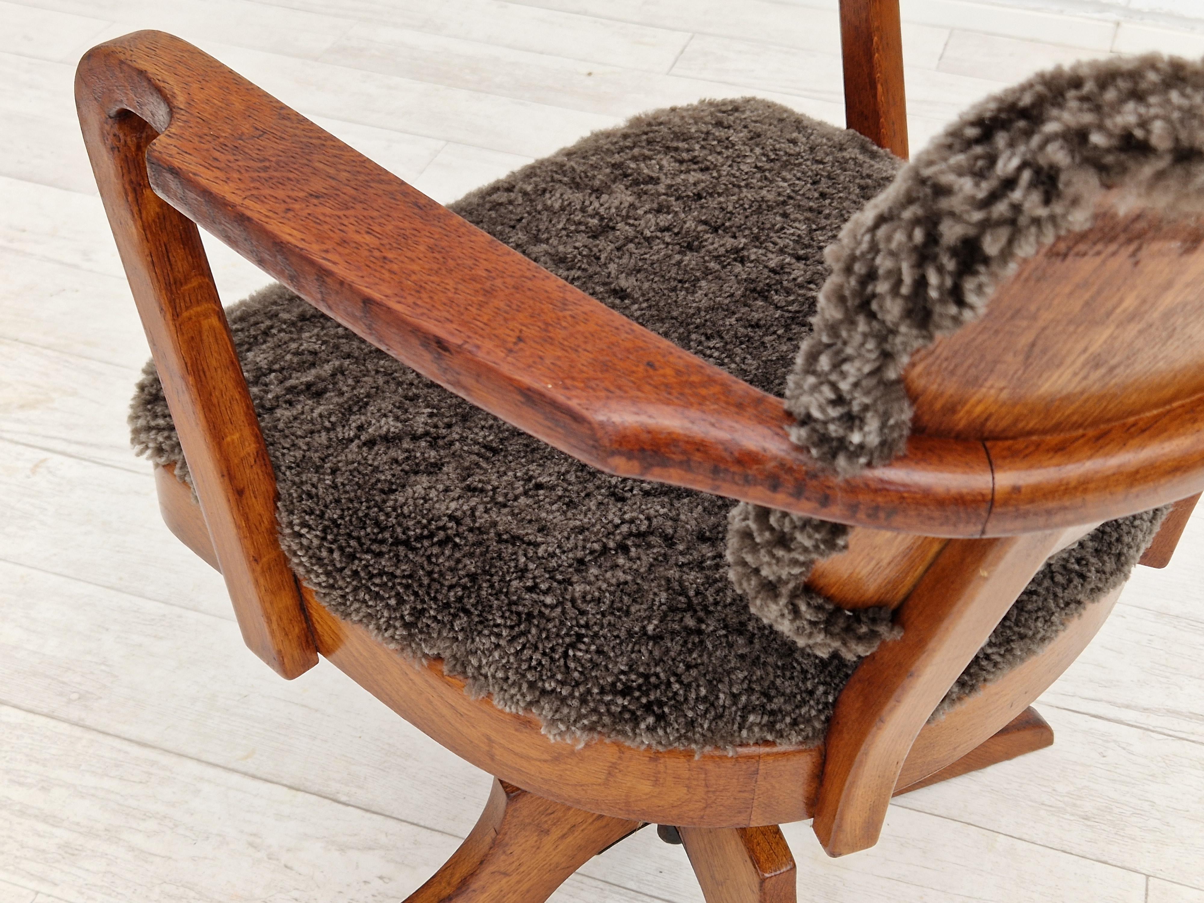 1940s, Danish design, reupholstered swivel chair, tilt function, lambskin. For Sale 7