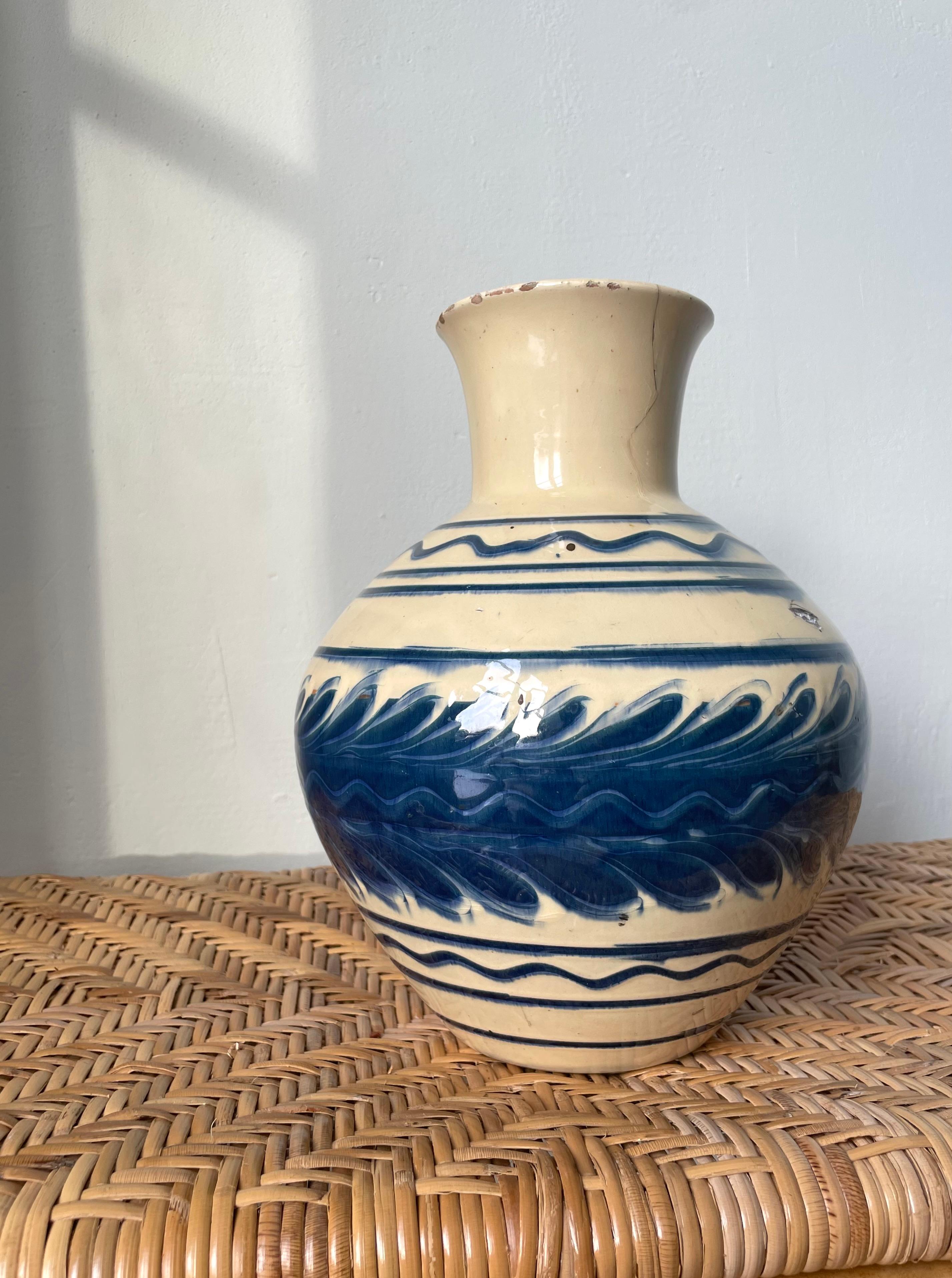 1940s Kähler Blue Decor Cream Vase, Denmark For Sale 2