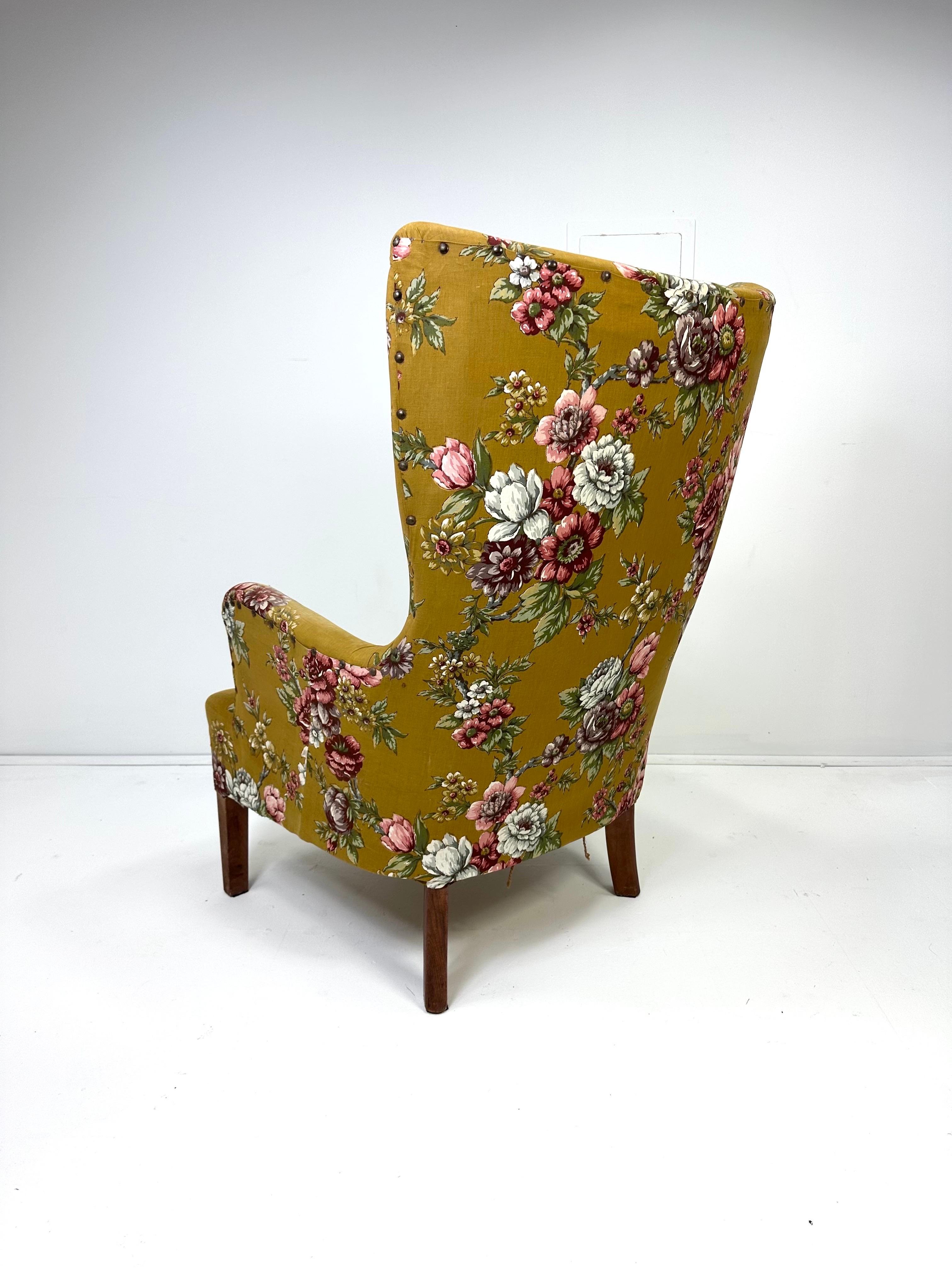 1940's Danish Lounge Chair (Skandinavische Moderne) im Angebot