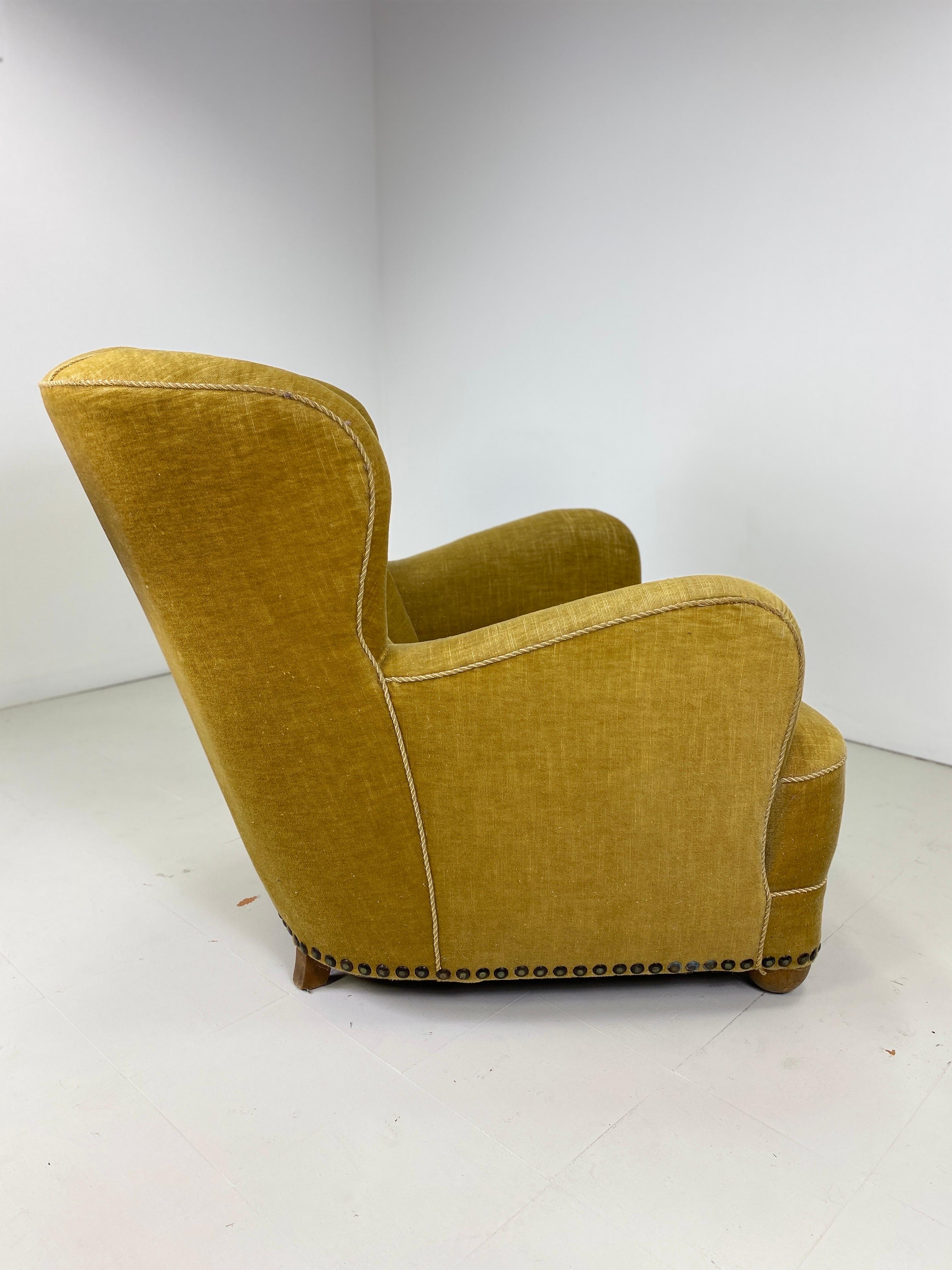 20th Century 1940s Danish Lounge Chair For Sale