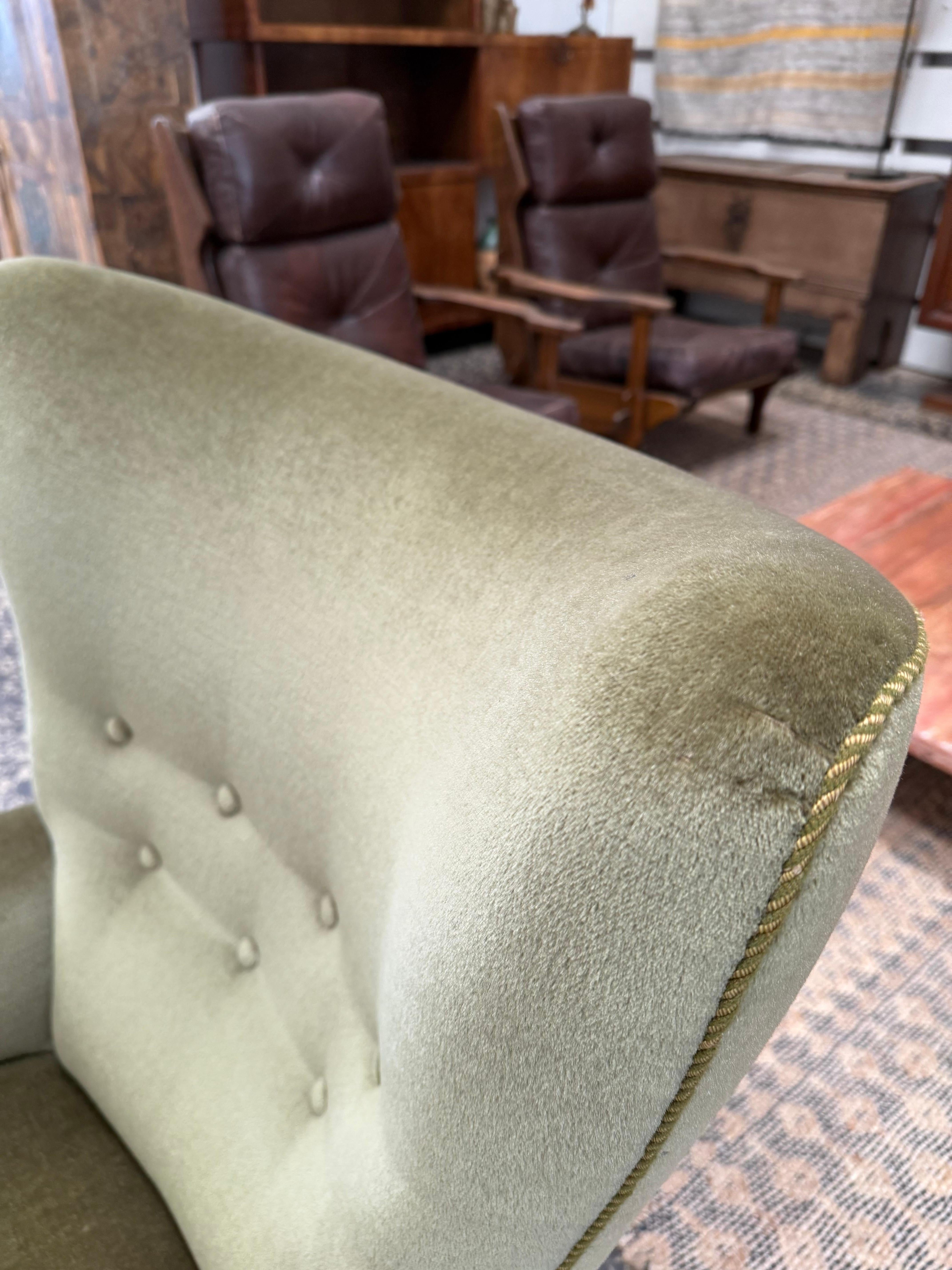 Silla danesa de 1940 en mohair original mediados del siglo XX en venta