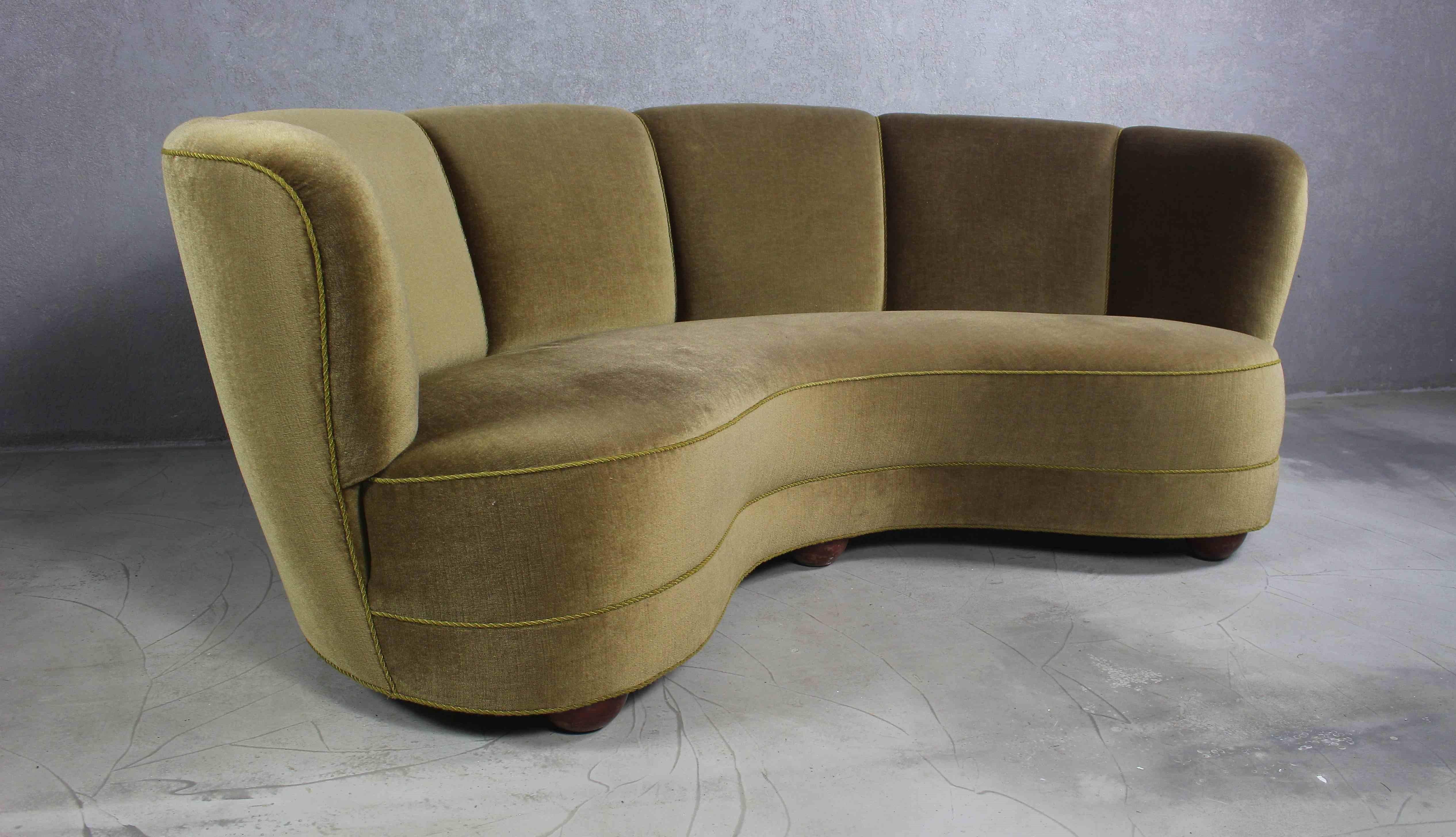 1940s, Danish Modern Curved Velvet Banana Sofa 2
