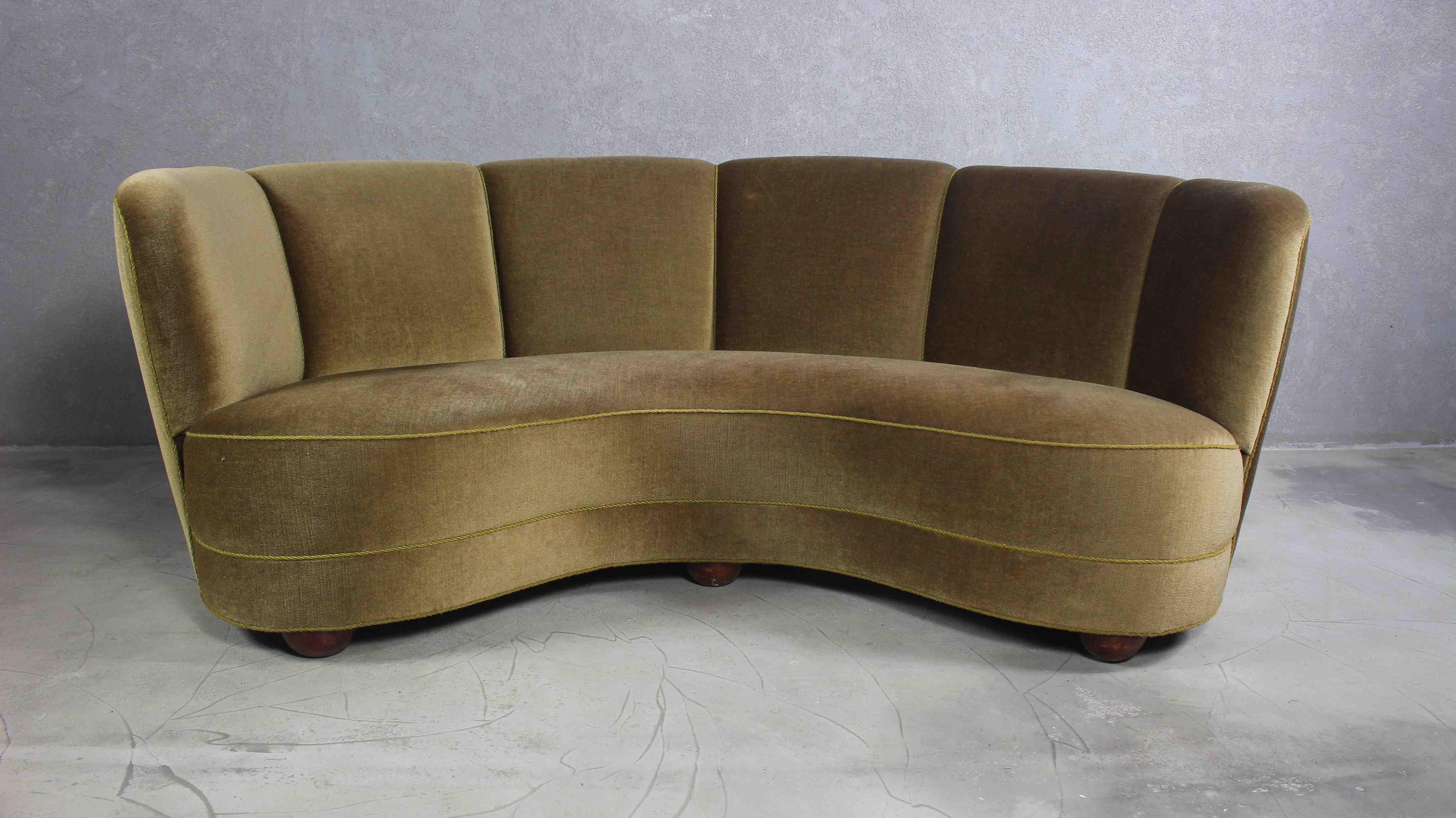 1940s, Danish Modern Curved Velvet Banana Sofa 3