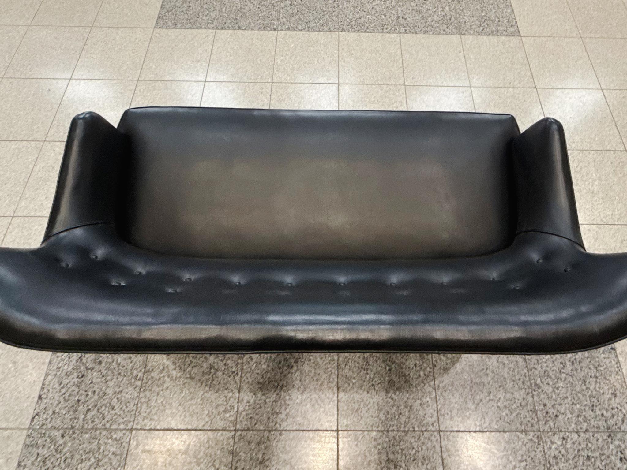 1940s Danish Modern Leather Settee by Georg Kofoed en vente 2