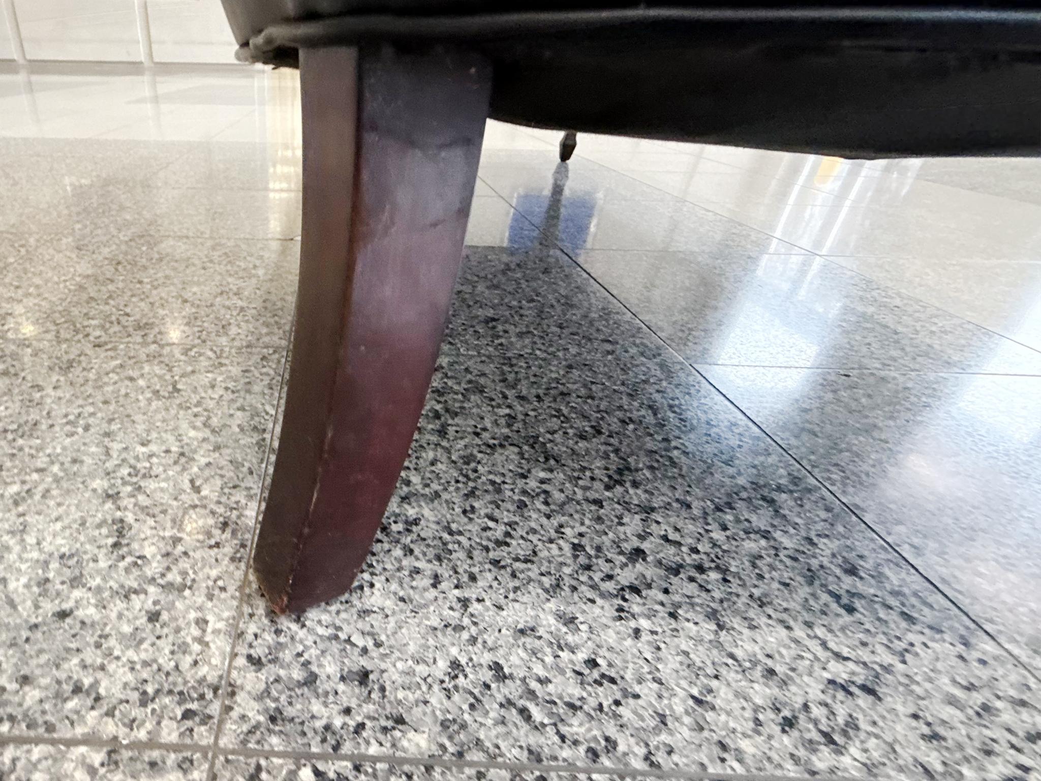 1940s Danish Modern Leather Settee by Georg Kofoed en vente 7