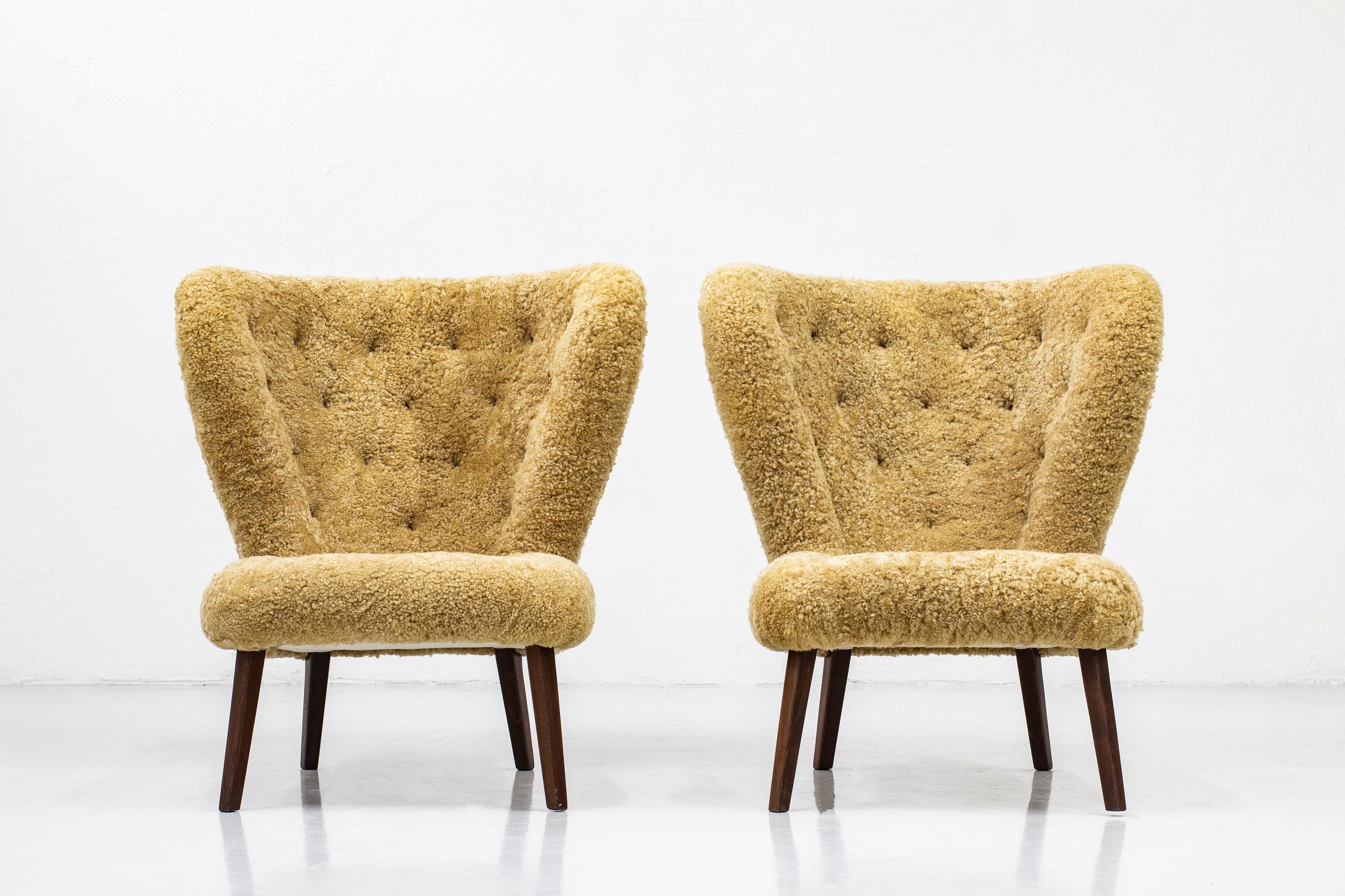 1940s Danish Modern Lounge Chairs in the Manner of Viggo Boesen 4