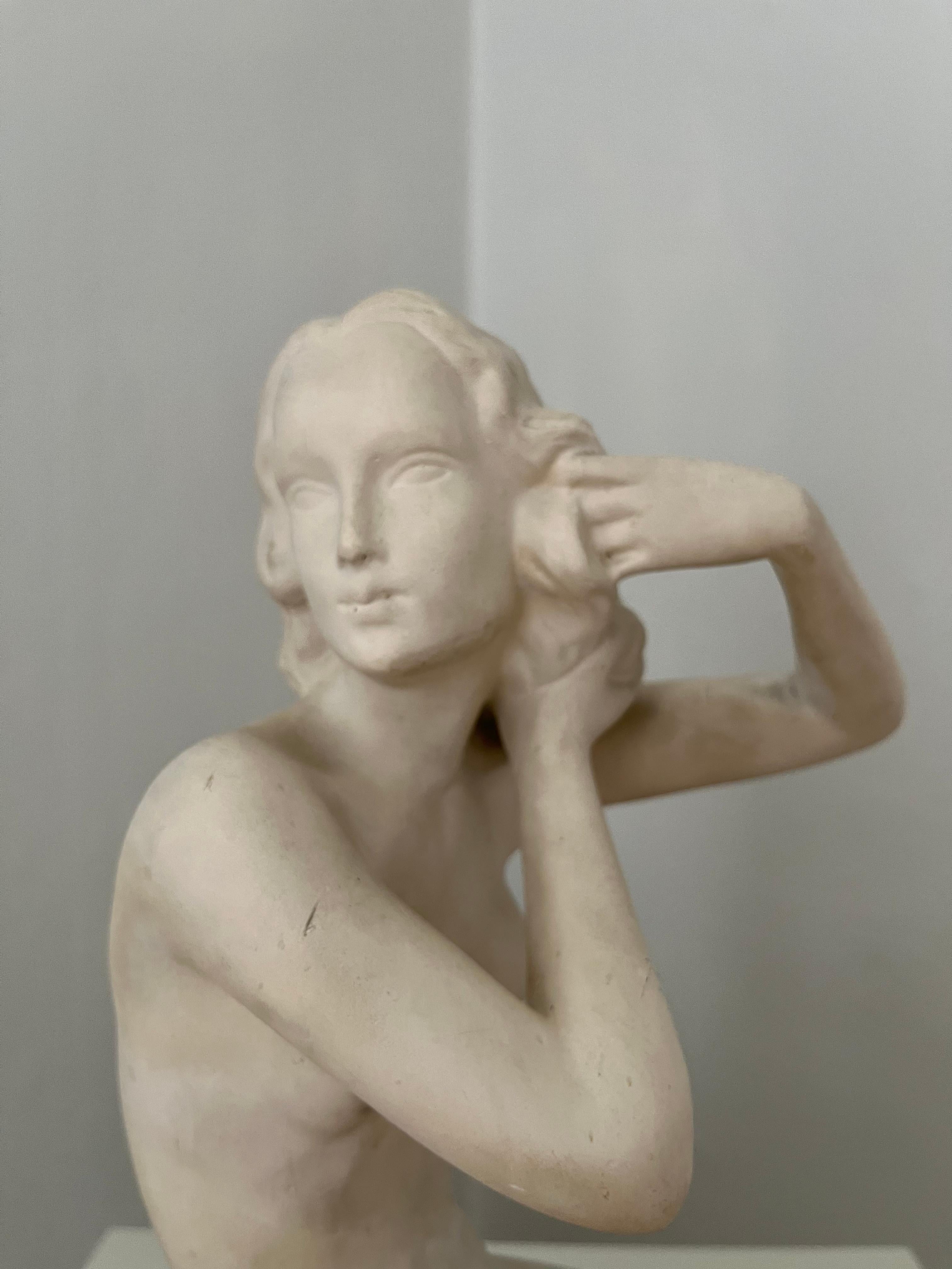 Figurine de femme en plâtre danoise des années 1940 en vente 4