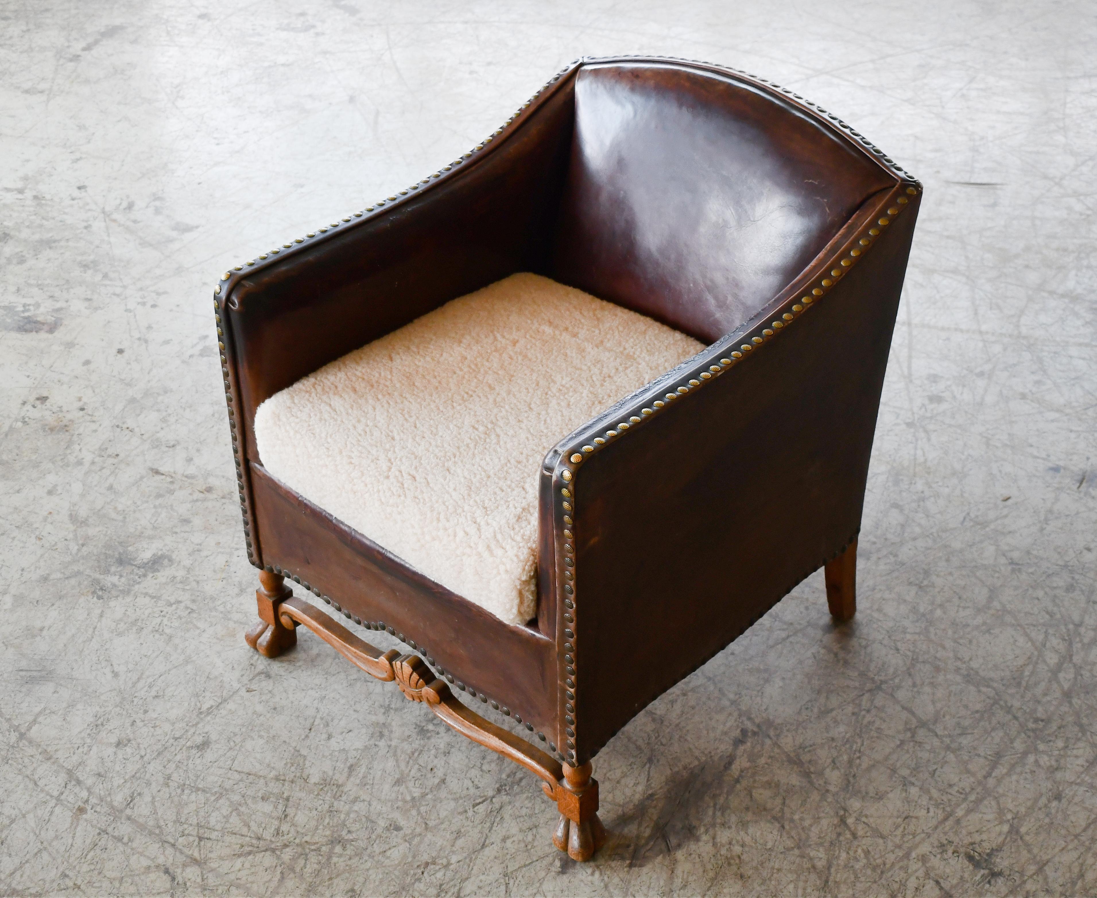 Mid-20th Century 1940s Danish Small Club or Library Chair in Leather with Carved Legs For Sale