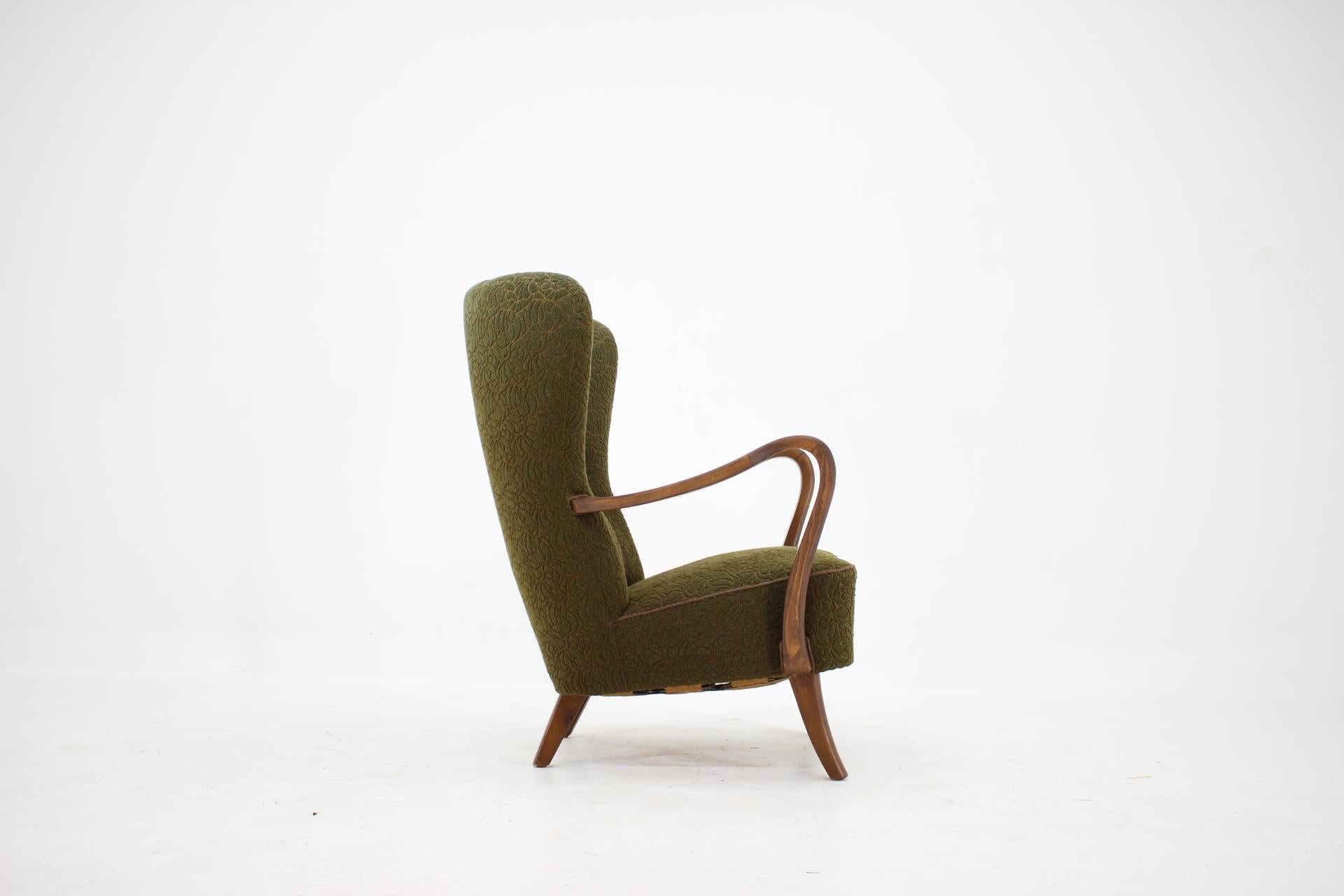 1940s Danish Wing Chair In Good Condition In Praha, CZ