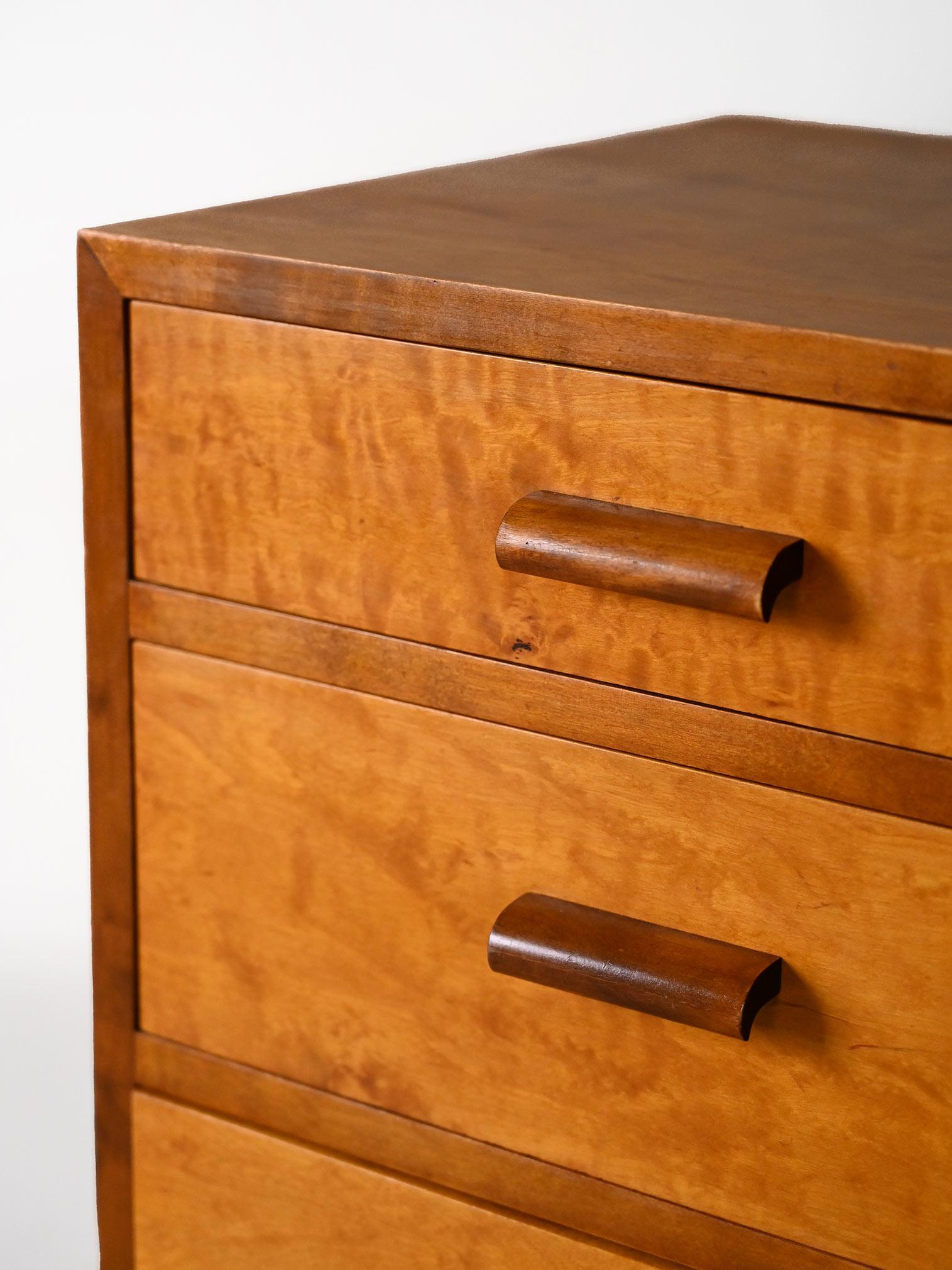 1940s Deco chest of drawers 2