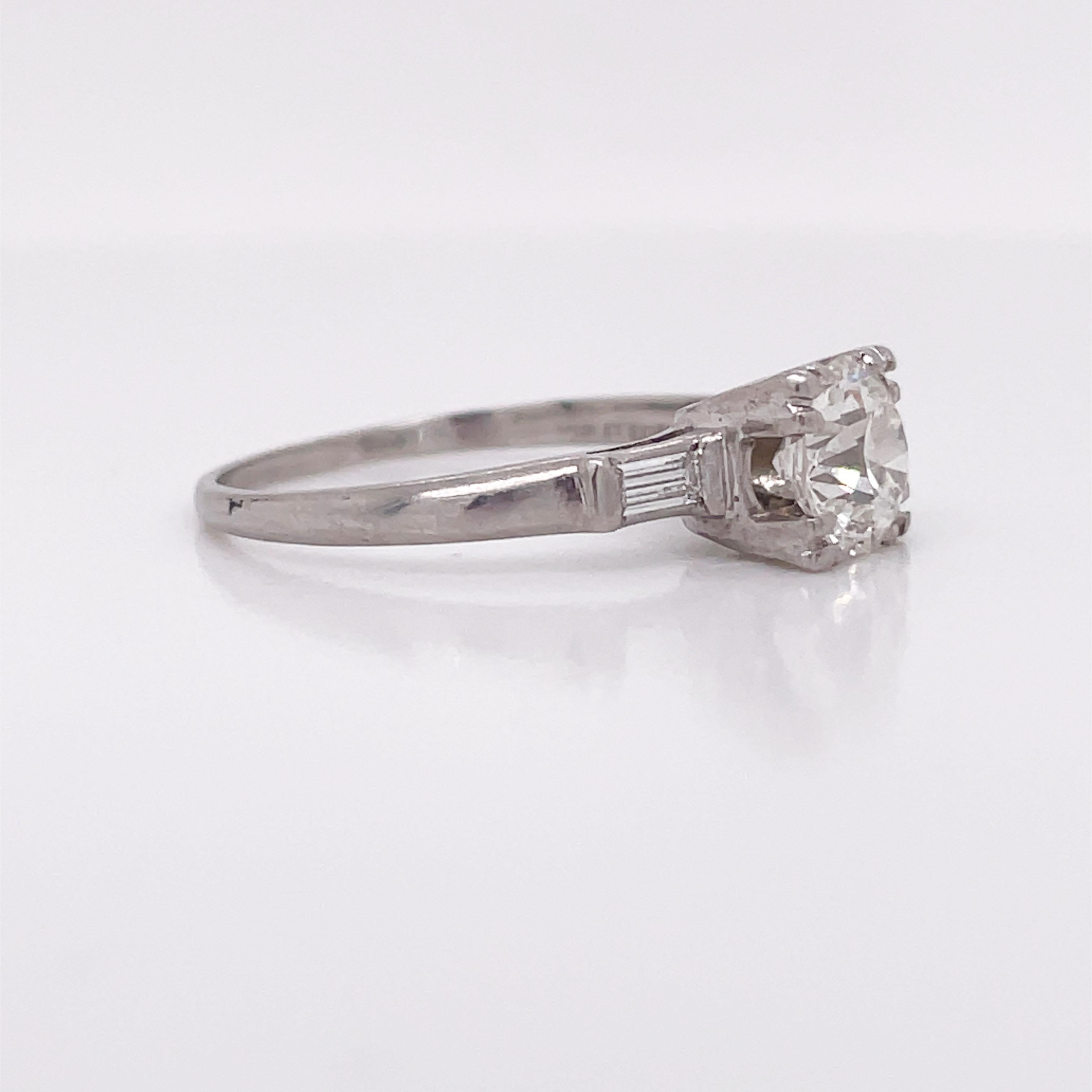 1940s Deco Platinum Diamond Engagement Ring In Excellent Condition For Sale In Lexington, KY