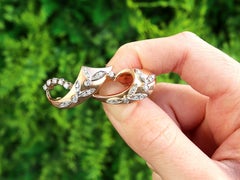 1940s Diamond and 18K Yellow Gold Ribbon Brooch