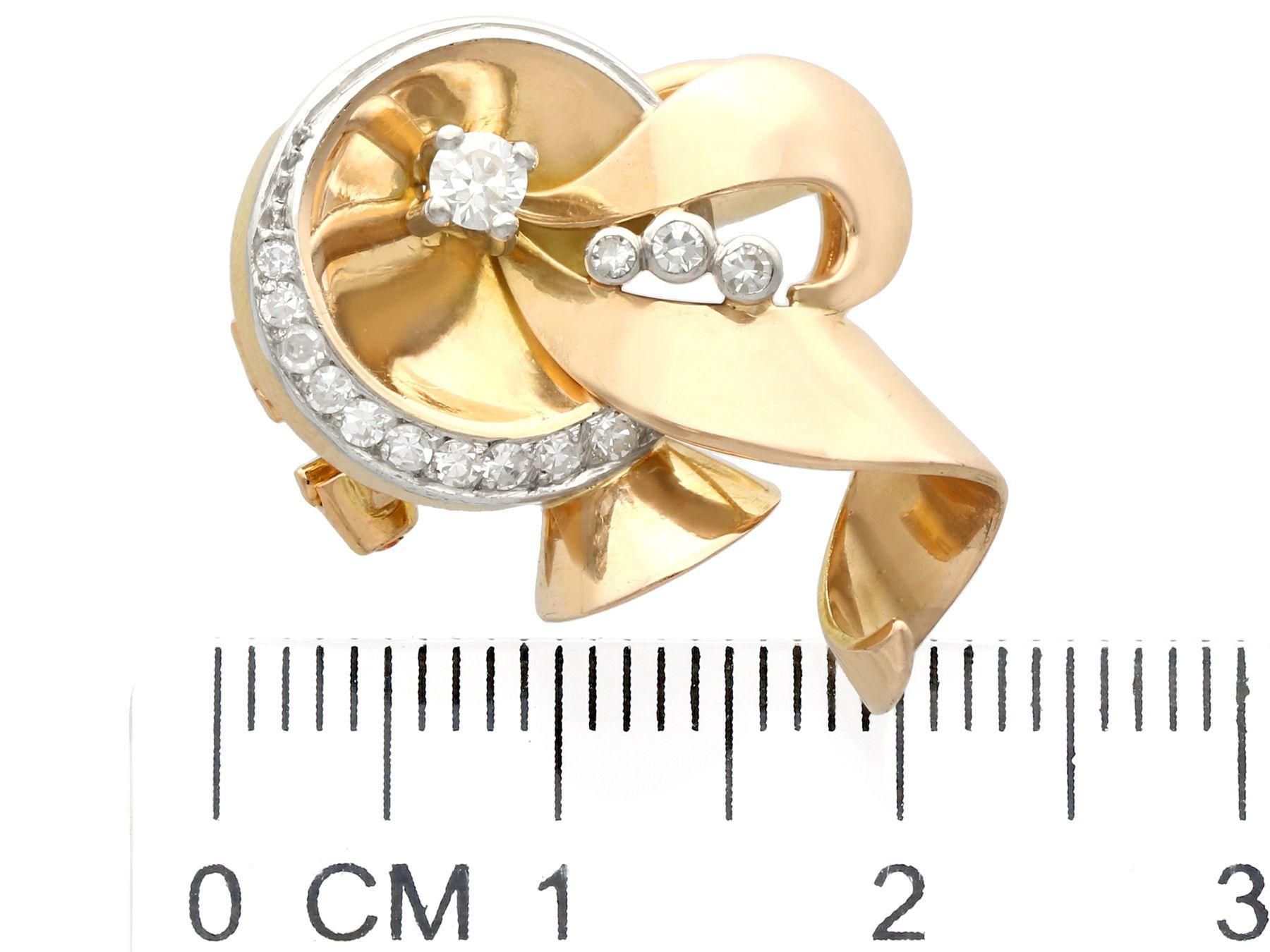 1940er Jahre Diamant- und Gelbgold-Ohrringe, Art Deco im Angebot 3