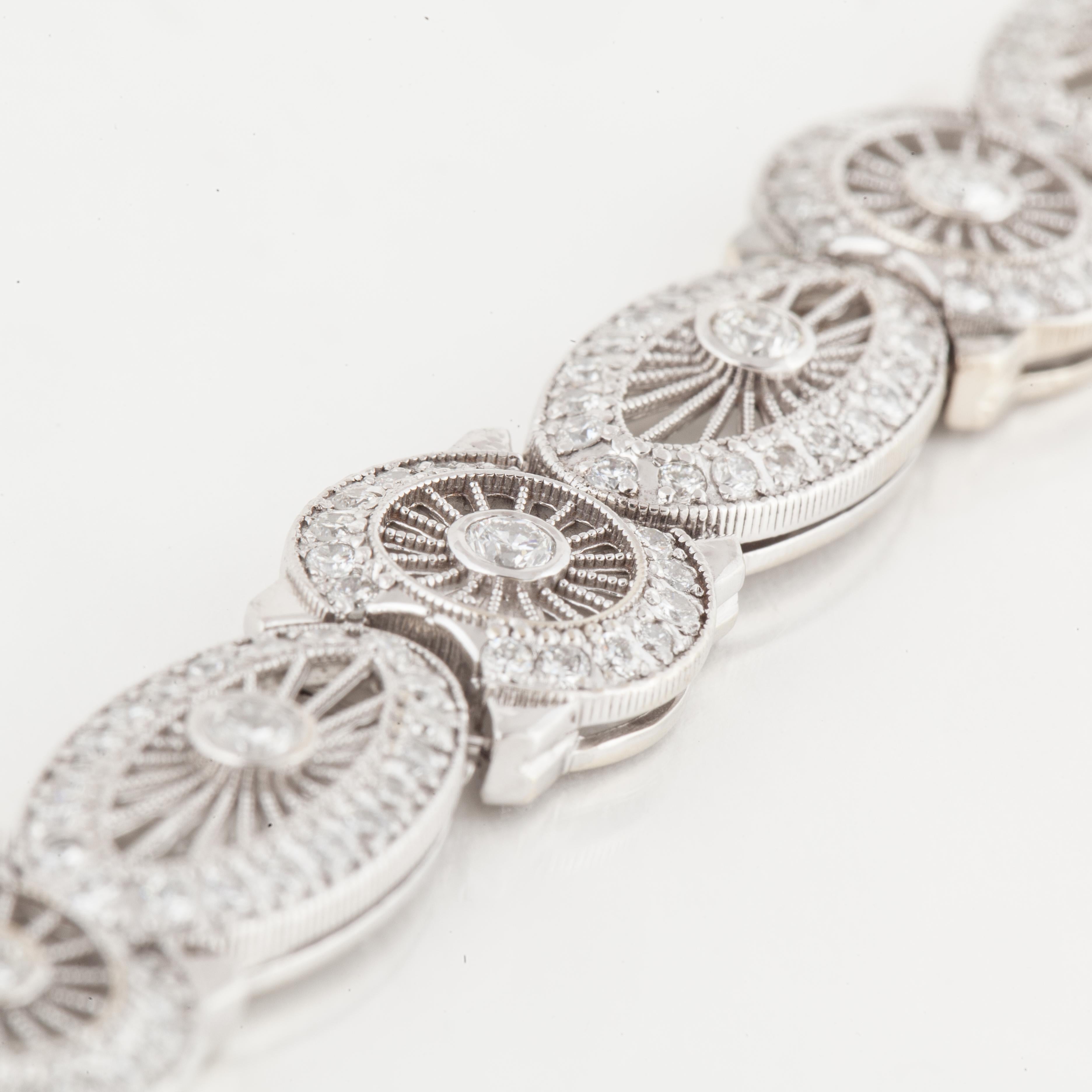 1940s Bracelet ajouré en or blanc 14K avec diamants Bon état - En vente à Houston, TX
