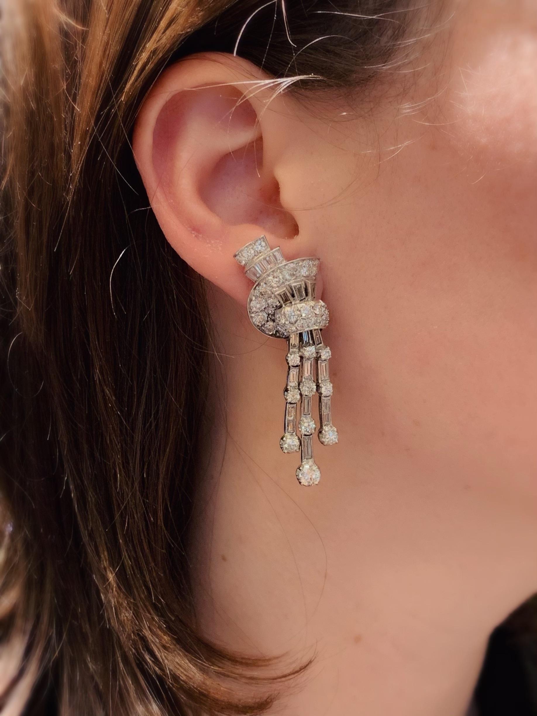 Faraone Boucles d'oreilles à éventail et pompon en diamants des années 1940 Pour femmes en vente