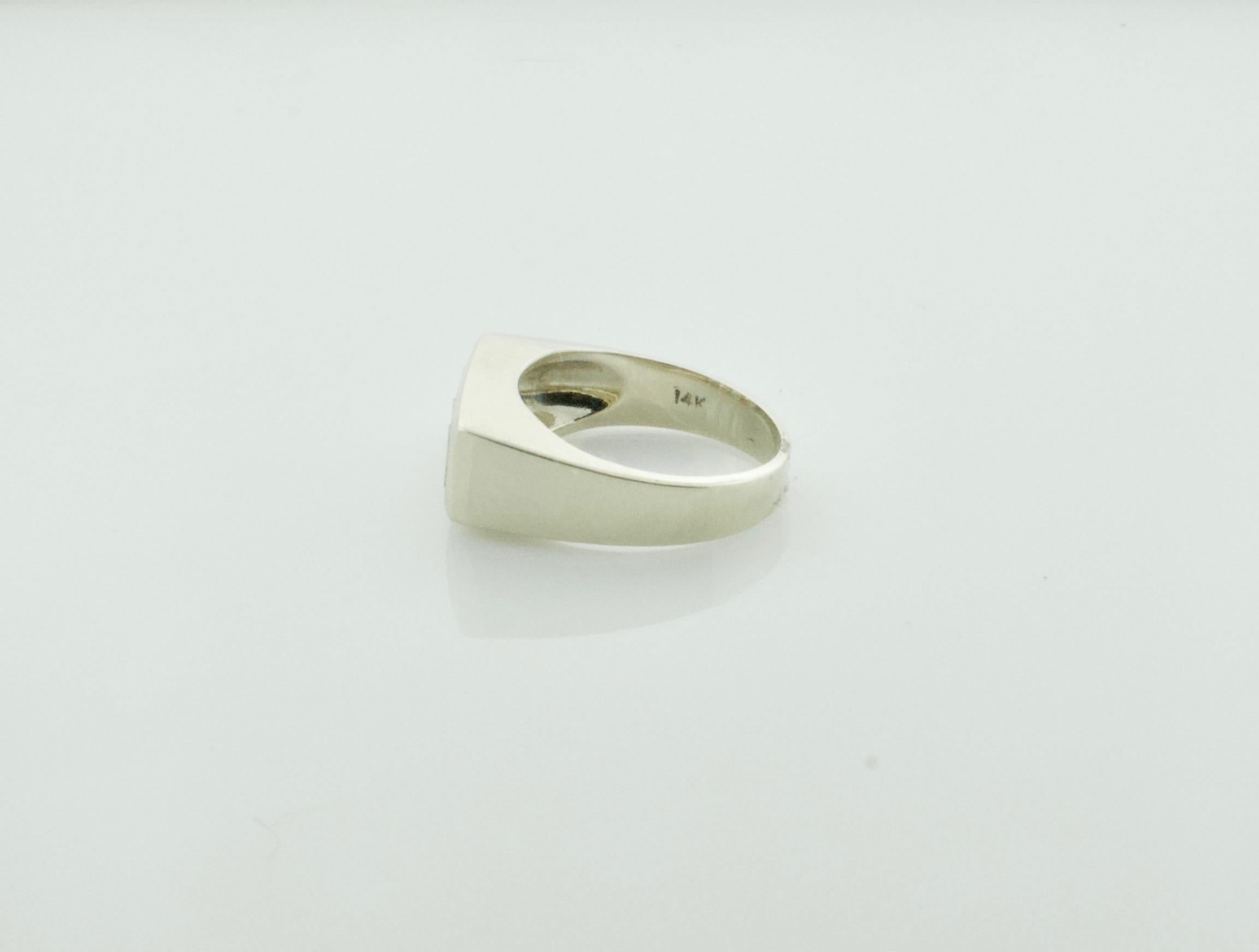 Retro 1940s Diamond Ring 1.20 Carat of Emerald Cuts For Sale