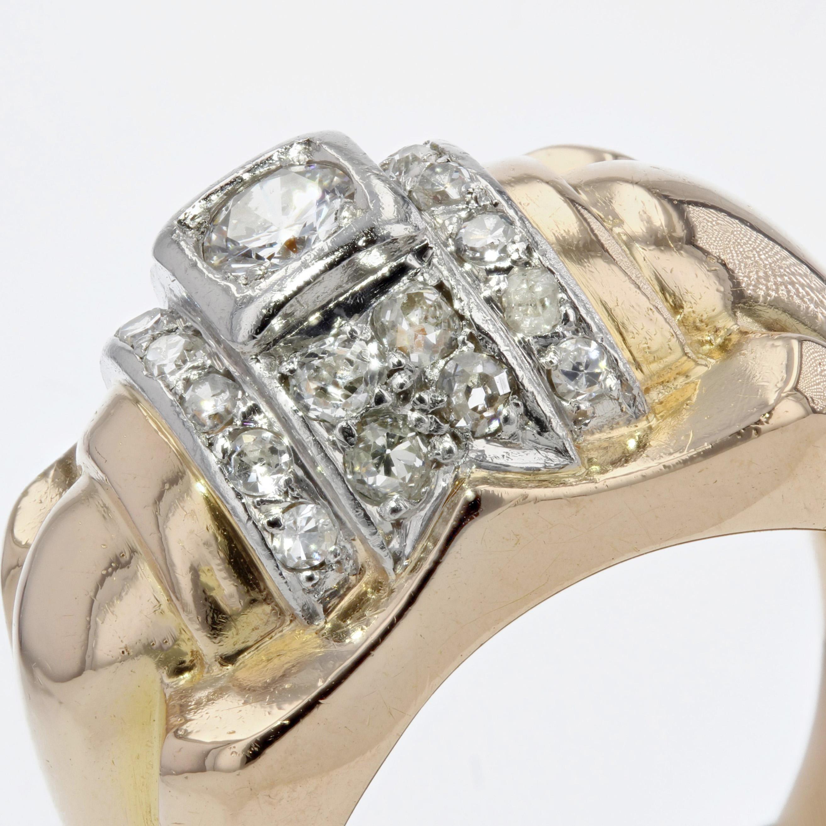 1940s Diamonds 18 Karat Yellow Gold Tank Signet Ring For Sale 3