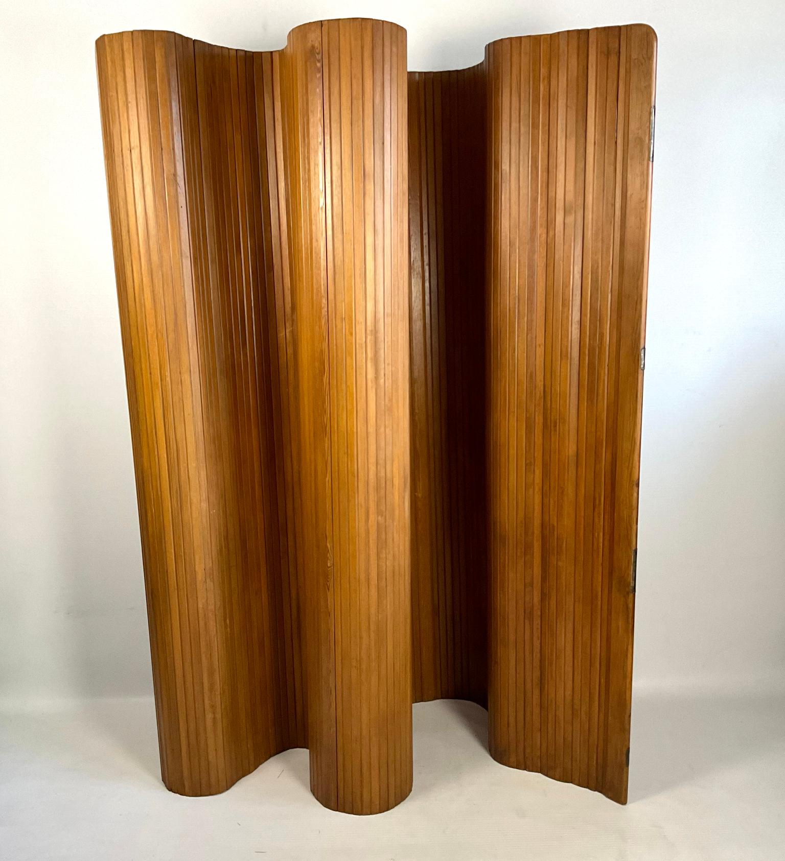 1940s Divider Screen in Stained Pine by Baumann Paris 4