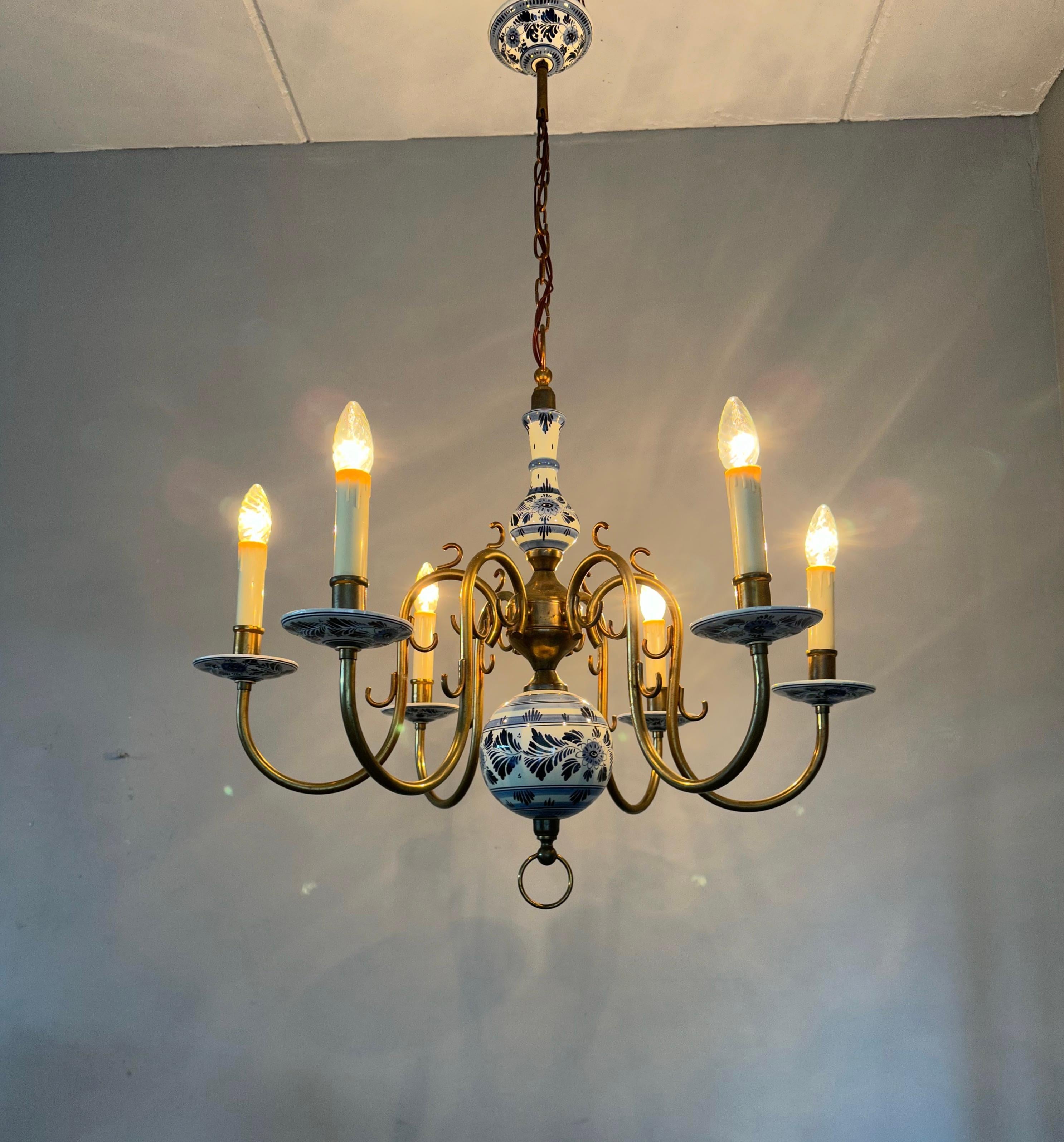 1940s Dutch Brass and Porcelain Hand Painted Delft Blue and White Chandelier 11