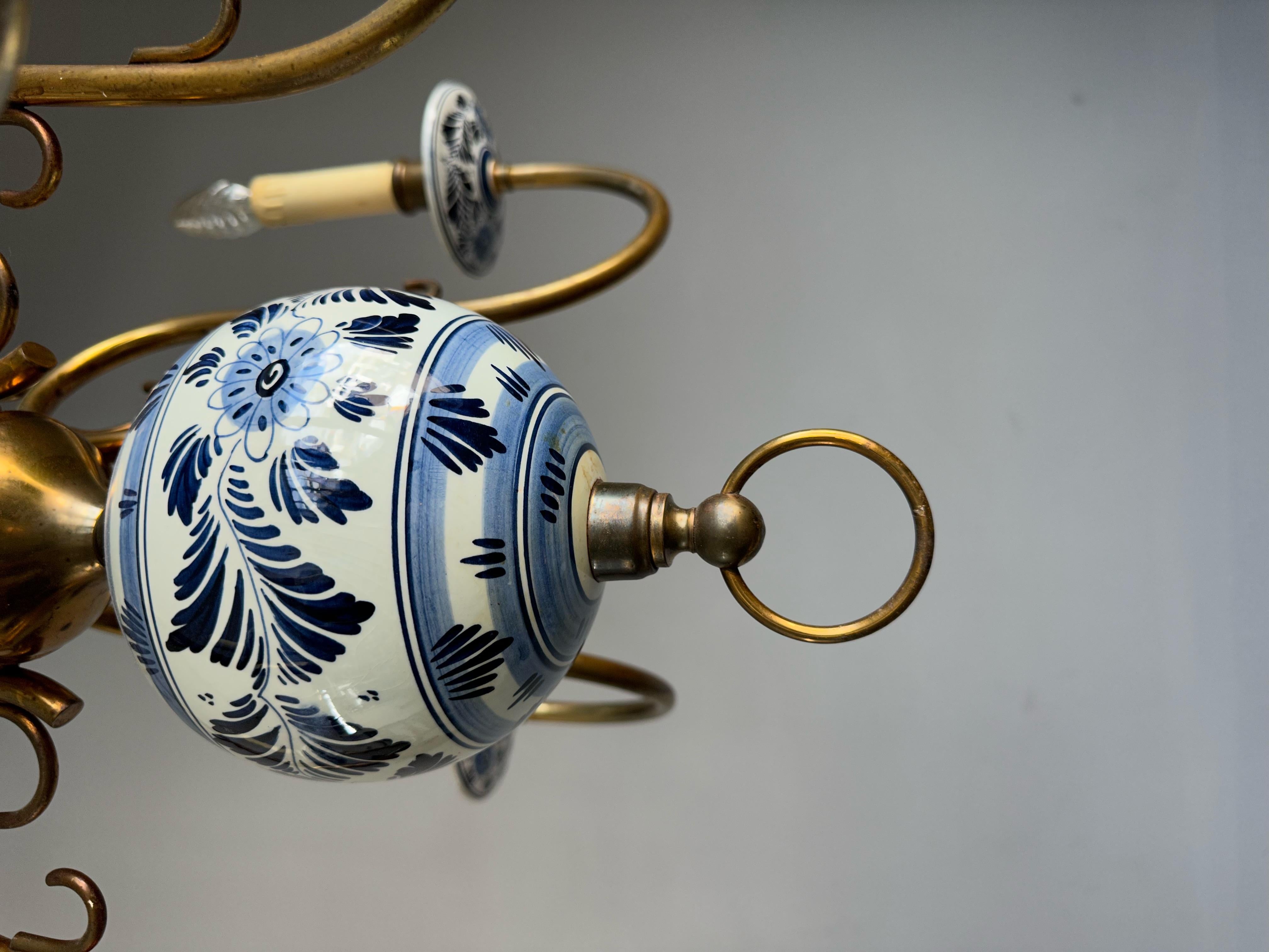 20th Century 1940s Dutch Brass and Porcelain Hand Painted Delft Blue and White Chandelier