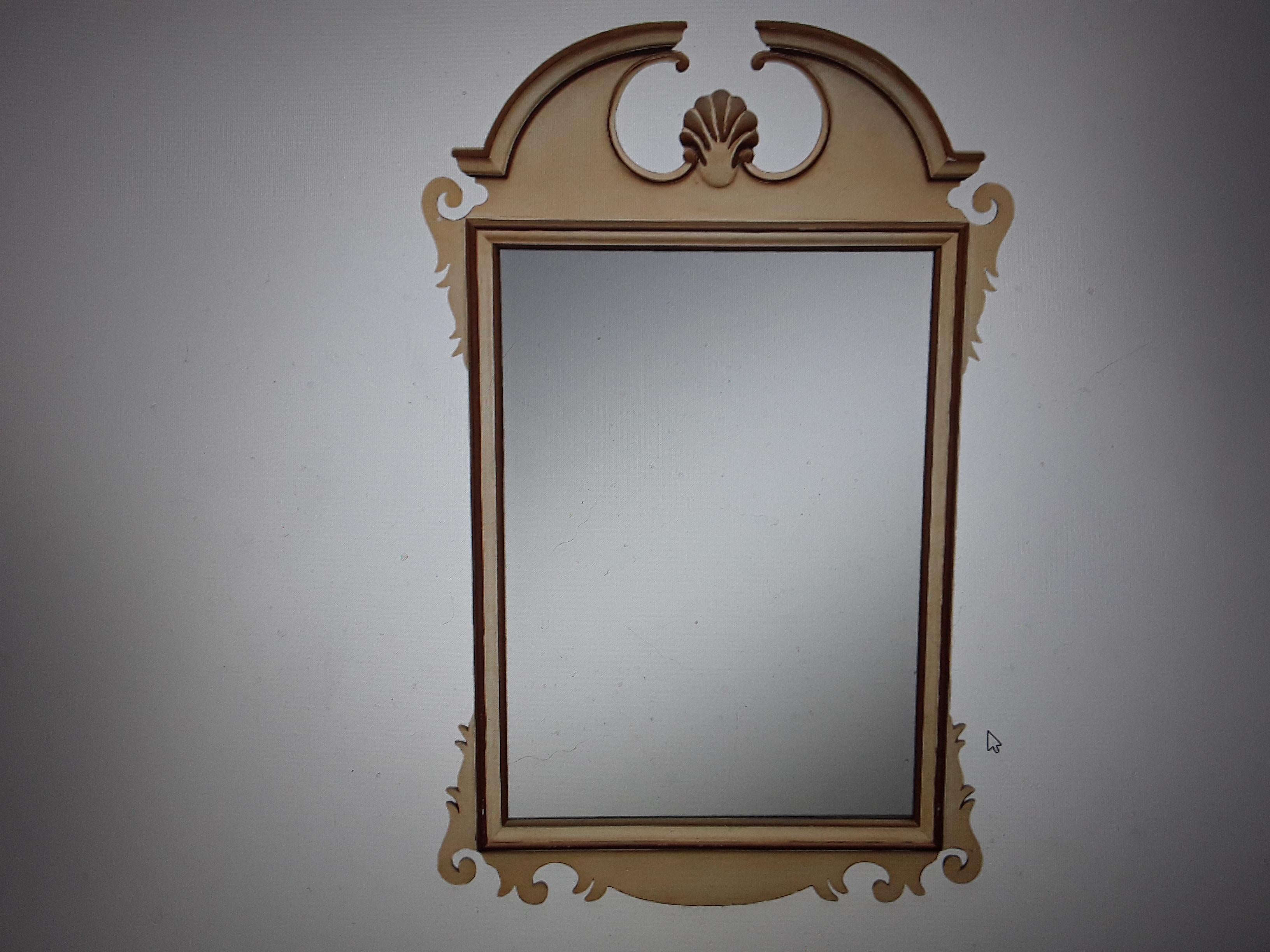 1940's Early American style Carved and Patinated Wood Wall Mirror For Sale 3