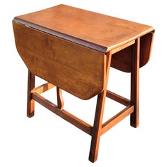 1940s Early American Style Cherry Drop-Leaf Side Table