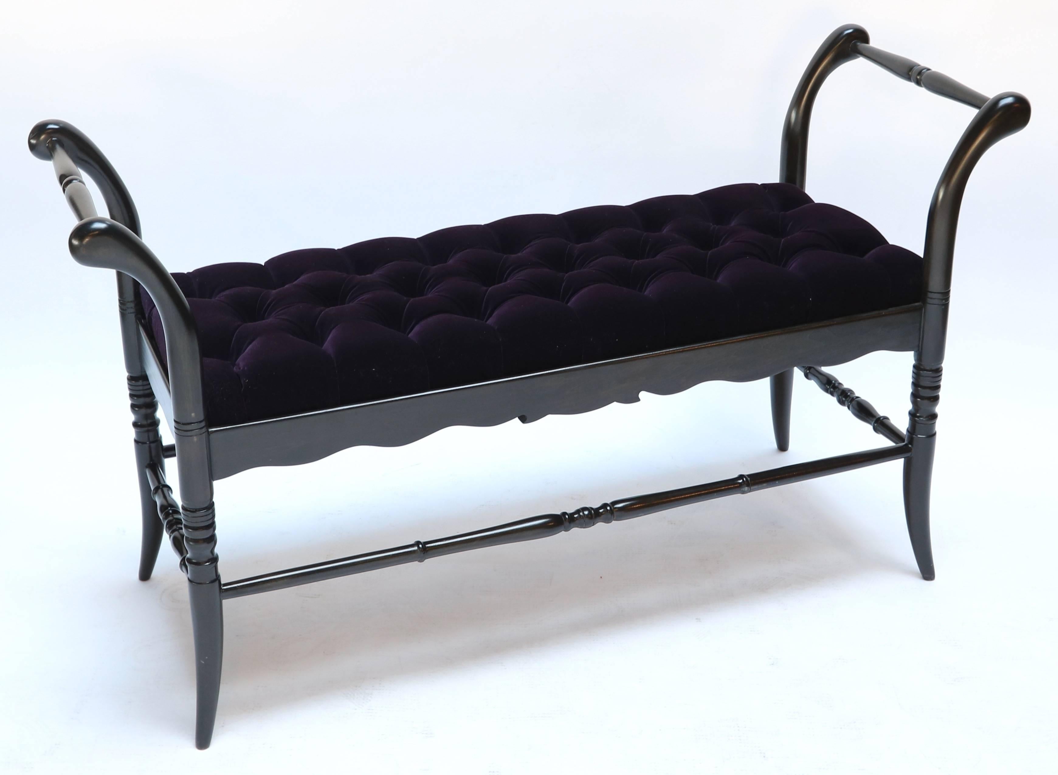 Ebonized Black Tufted Purple Velvet Italian Wood Bench, 1940s In Good Condition For Sale In Los Angeles, CA