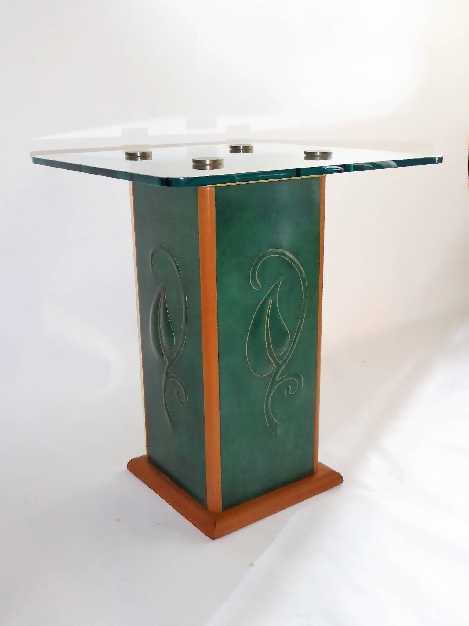 Mid-20th Century Modern Deco 1940s Edward Stoll Cerused Oak, Glass and Leatherette Side Table For Sale