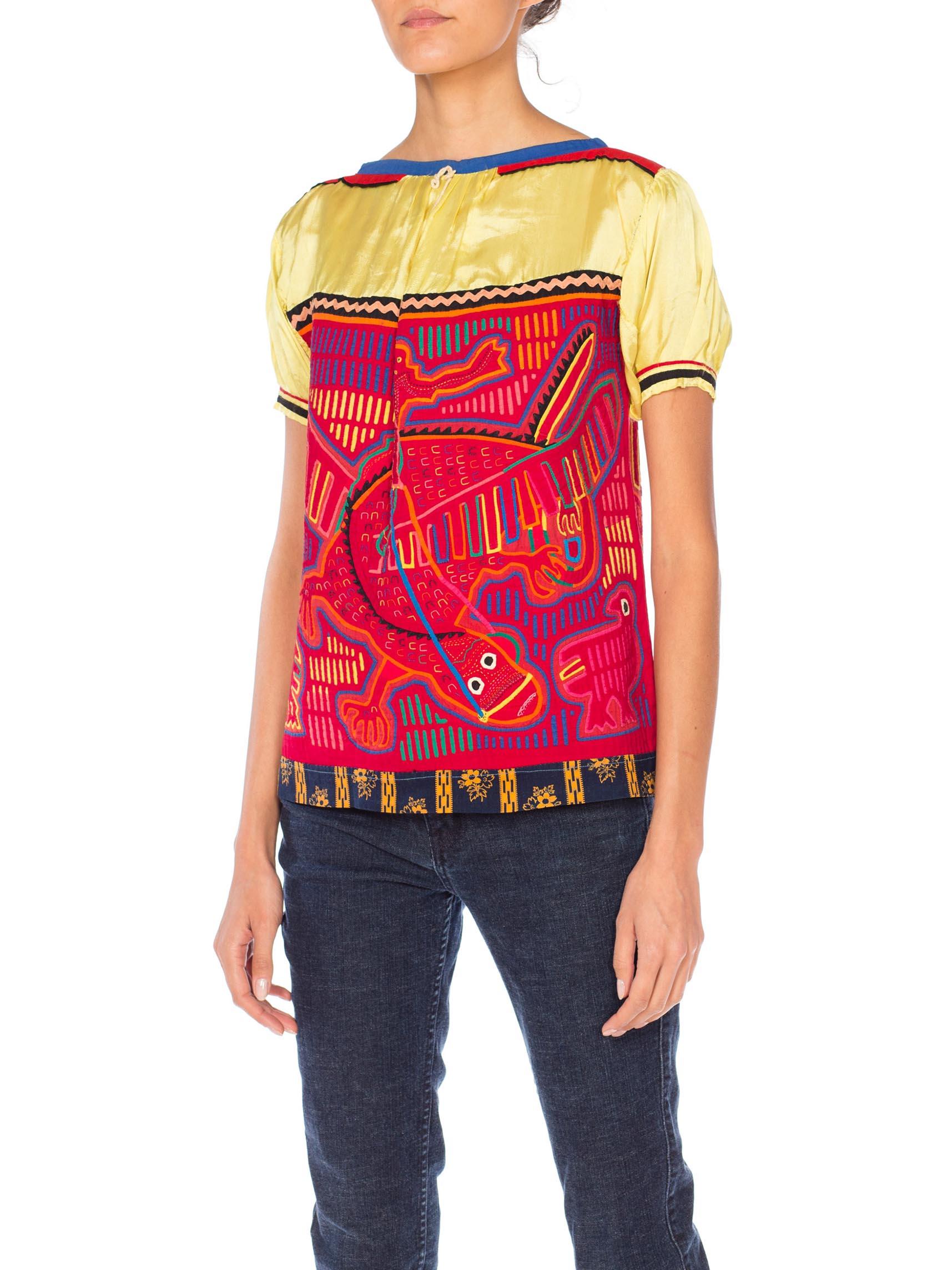 1960S - Top sud-américain en coton rouge et jaune orné de lézards et d'oiseaux Pour femmes en vente