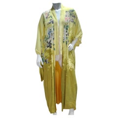 Vintage 1940s Embroidered Silk Kimono