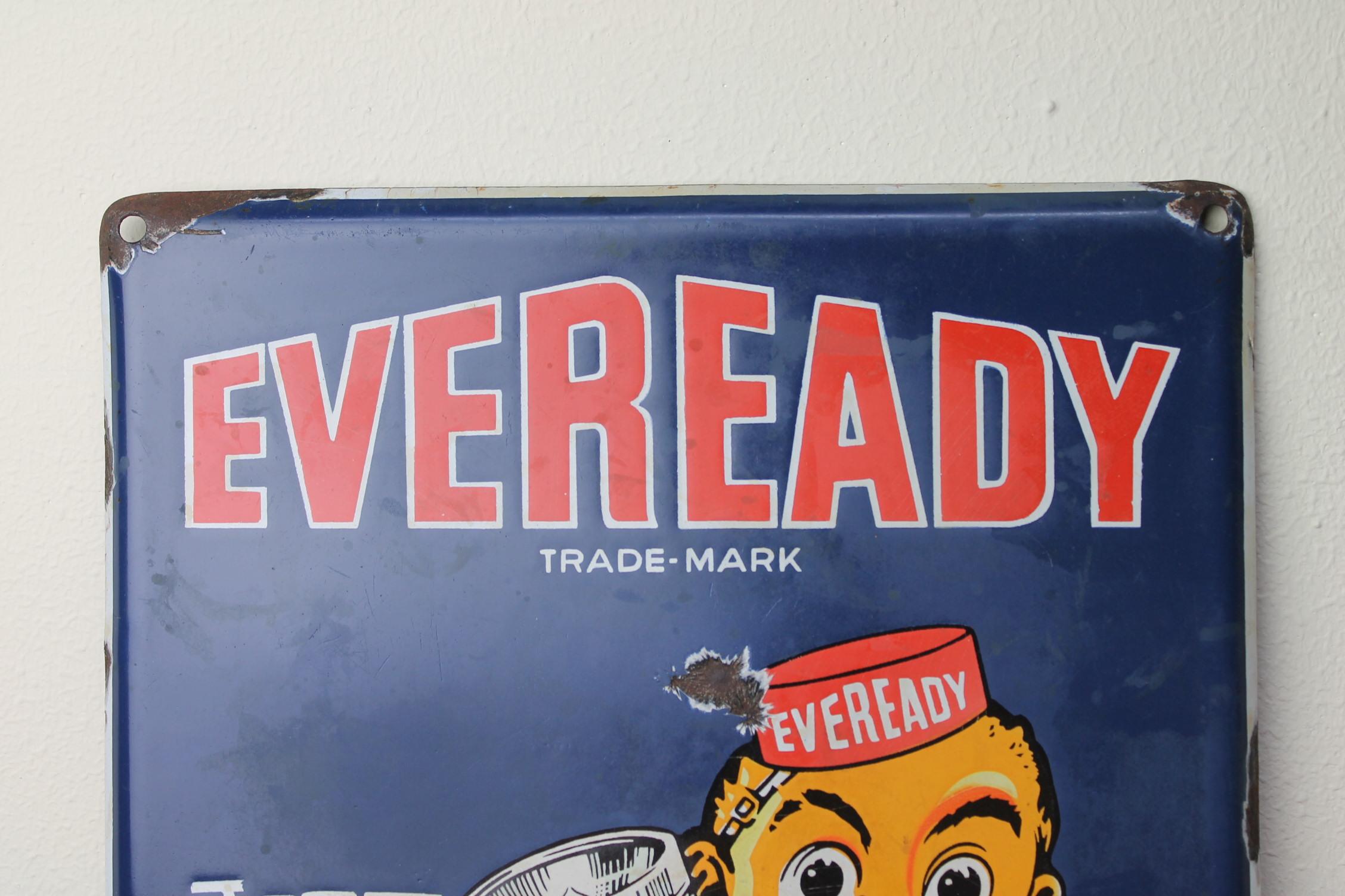 Emailleschild für Eveready-Batterien aus den 1940er Jahren im Angebot 2