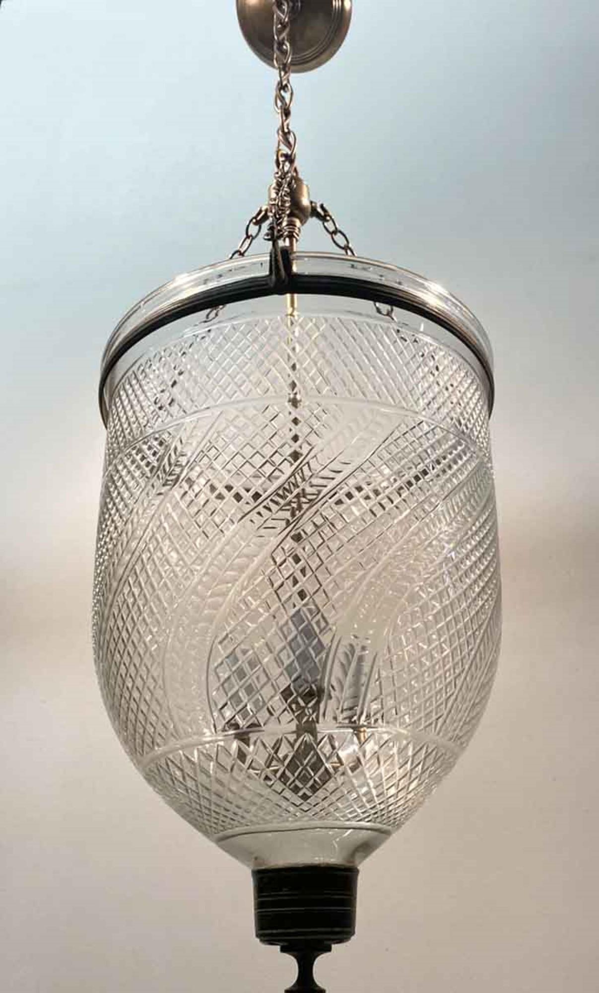 1940s English Clear Bell Jar Pendant Lantern with Etched Decorative Details In Good Condition In New York, NY