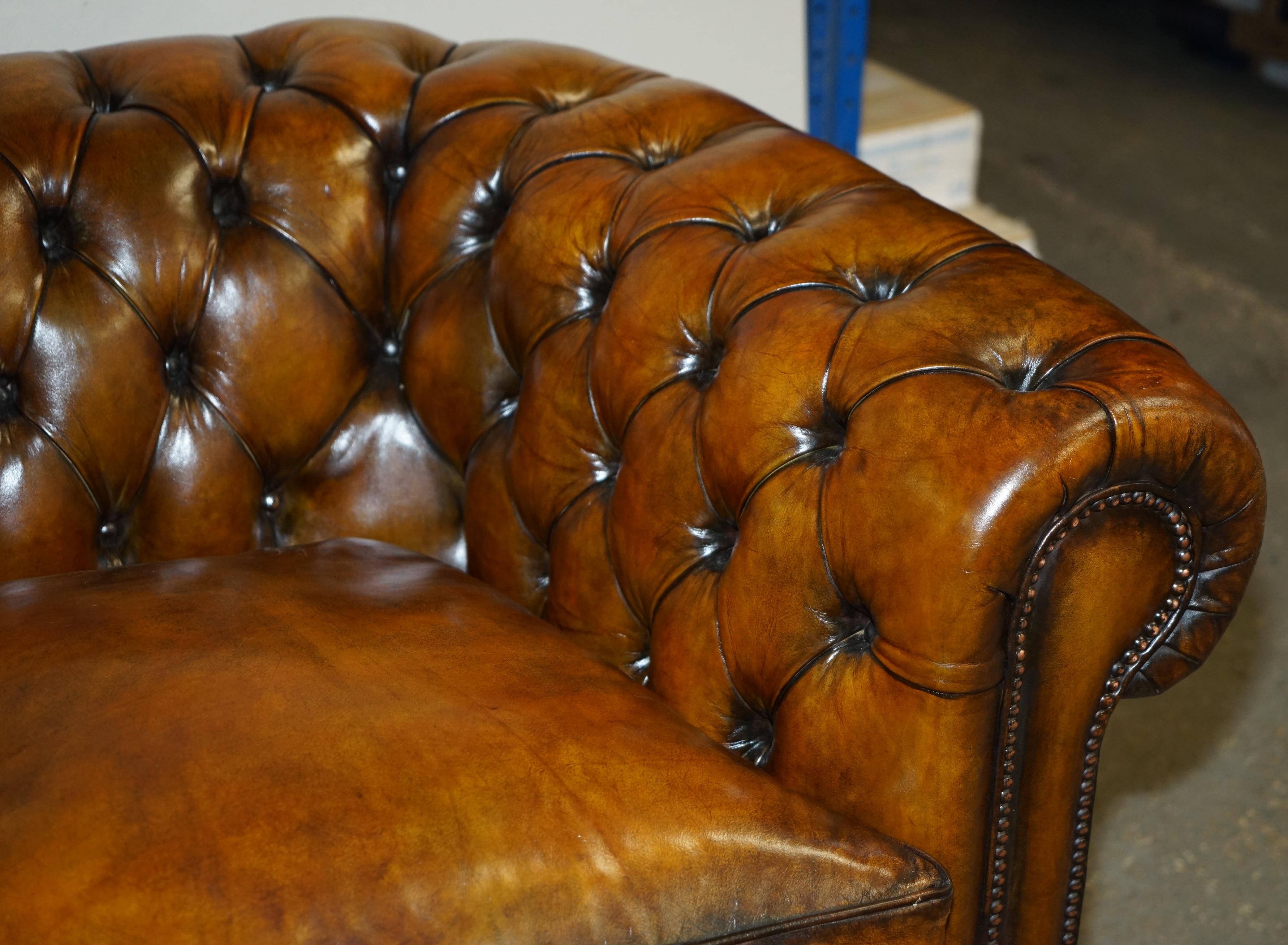English 1940's ENGLISH HAND DYED RESTORED WHISKY BROWN LEATHER CHESTERFIELD CLUB SOFA For Sale