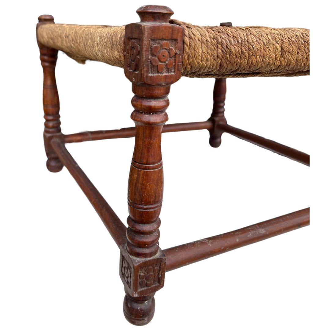 1940s English Oak and Jute Footstool In Good Condition For Sale In Alpharetta, GA