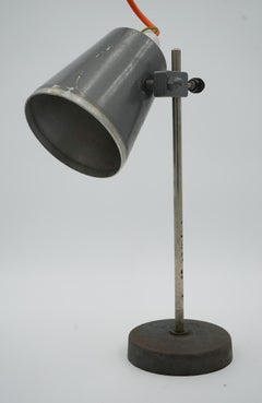 1940'S ENGLISH SALVAGED LABORATORY SCHOOL TABLE ADJUSTABLE LiGHT 001