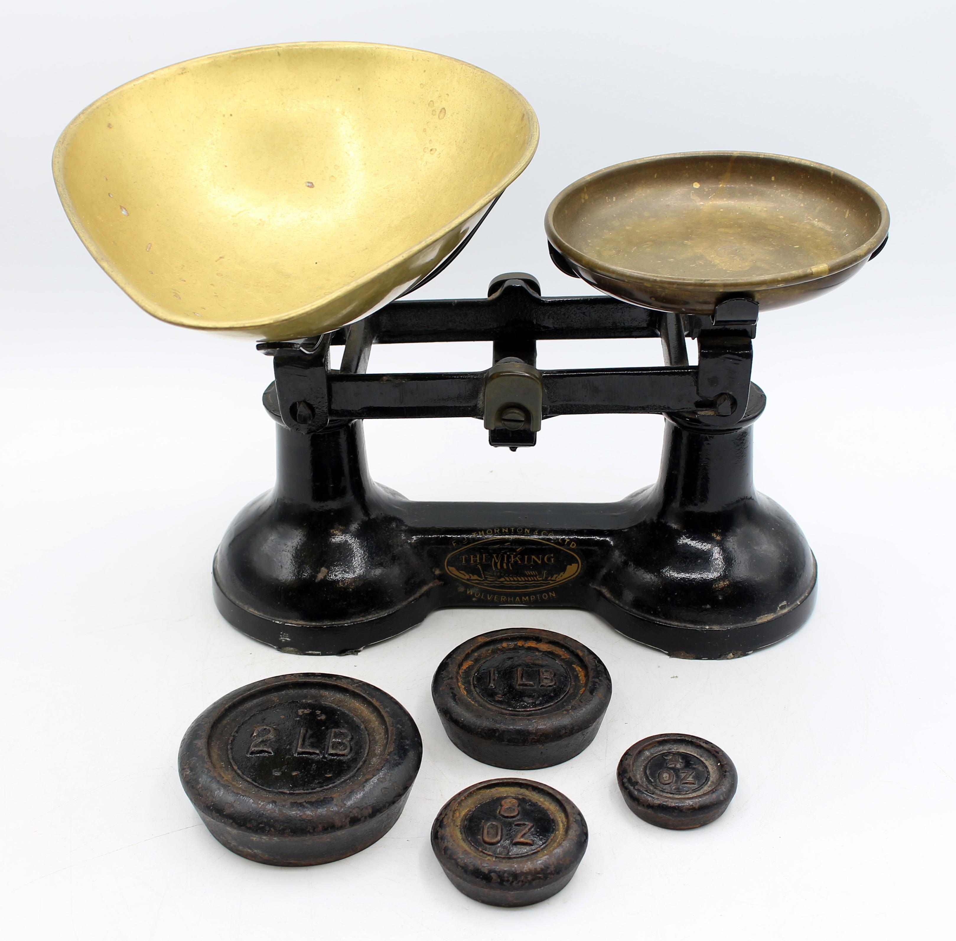 Mid-20th Century 1940s English The Viking Scale & Weights by F. J. Thornton & Co. Ltd. For Sale