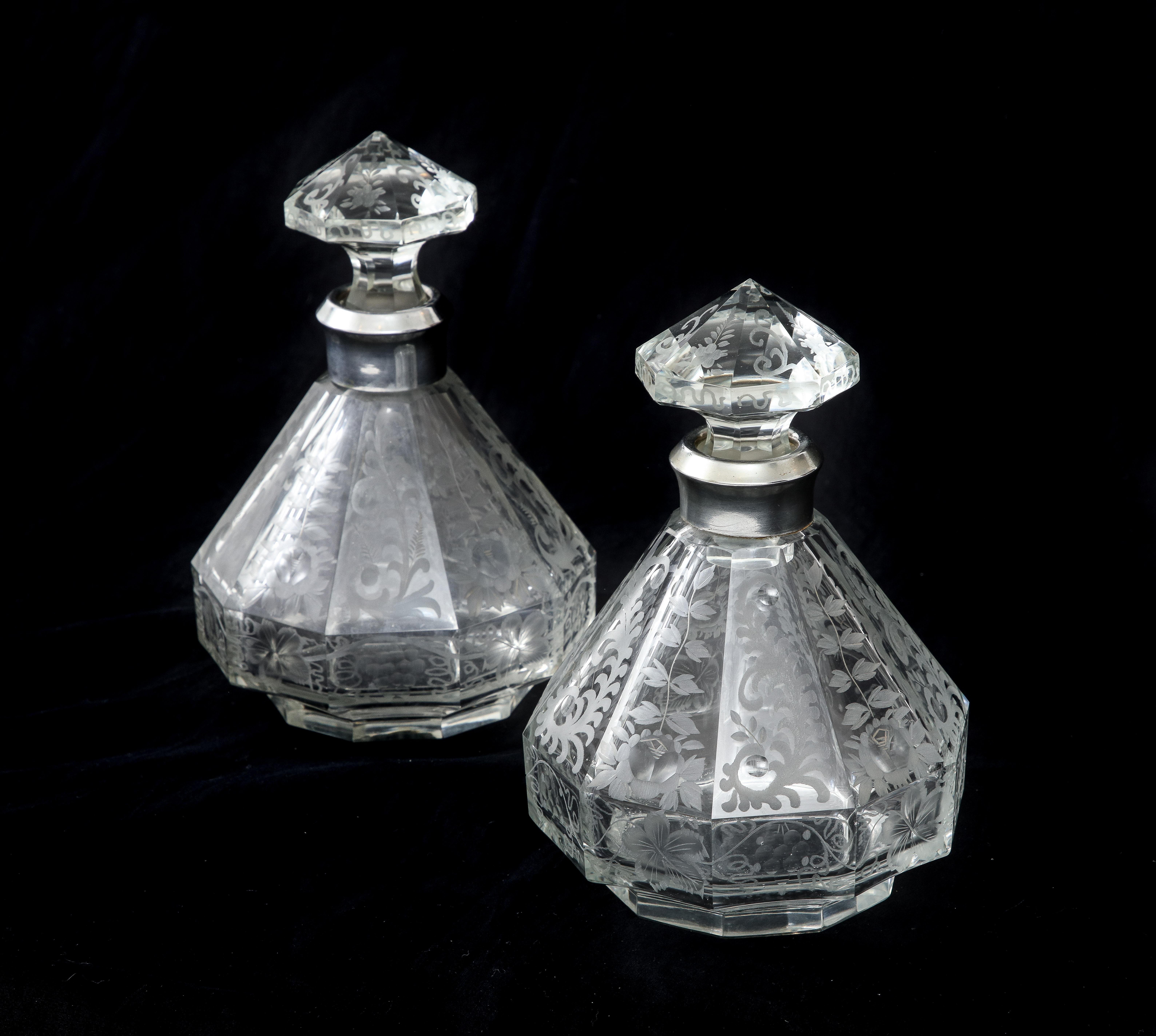 1940's Etched Glass Decanters With Stoppers For Sale 13