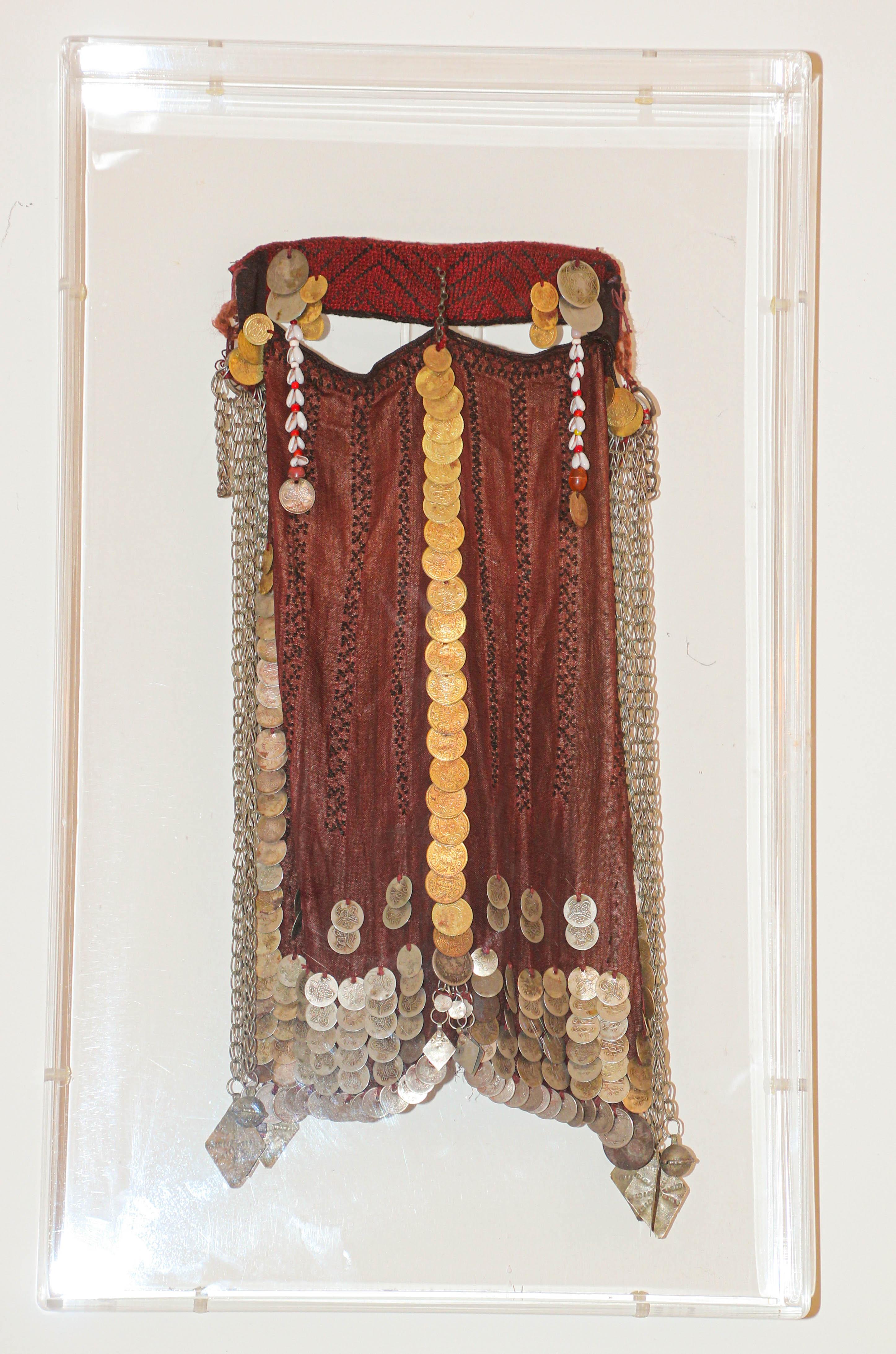 1940s Face Veil Nikab Sinai Bedouin Desert Garment Framed Collectible For Sale 7