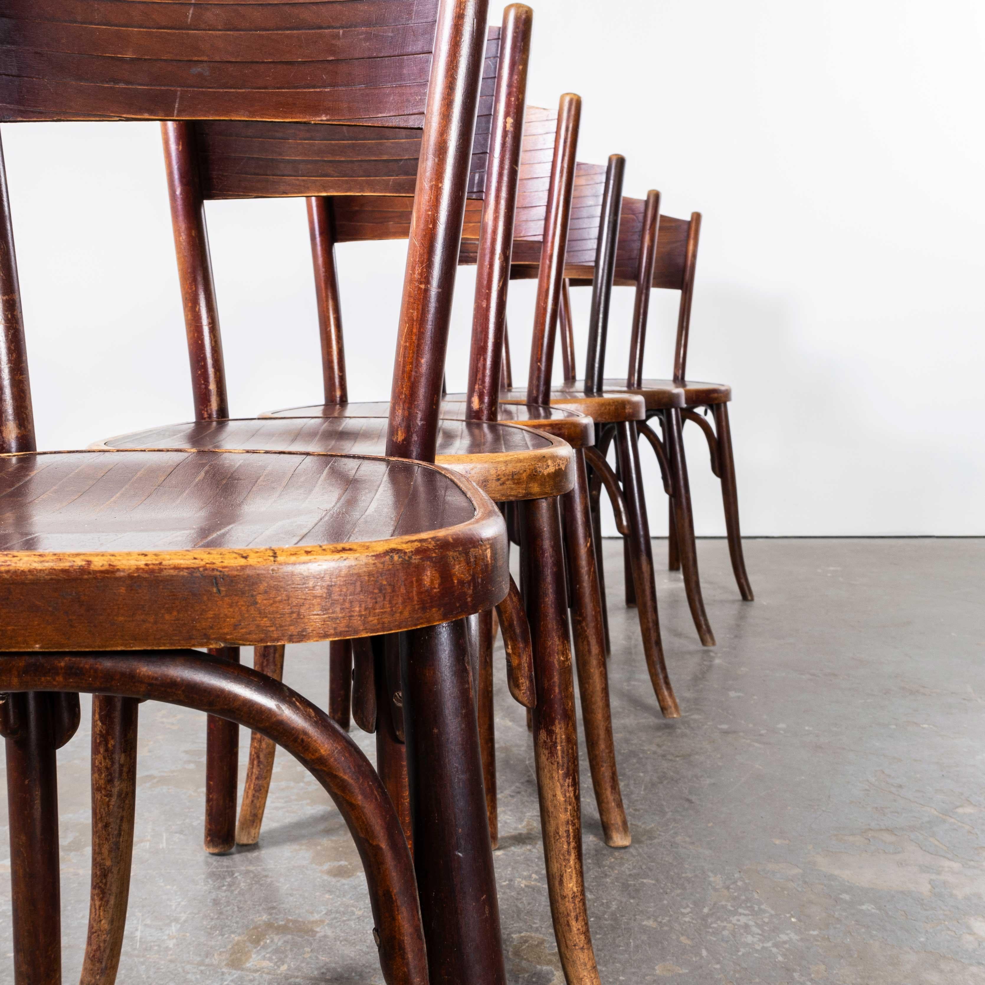 1940's Fischel Stamped Bentwood Dining Chairs - Gute Menge verfügbar im Zustand „Gut“ im Angebot in Hook, Hampshire
