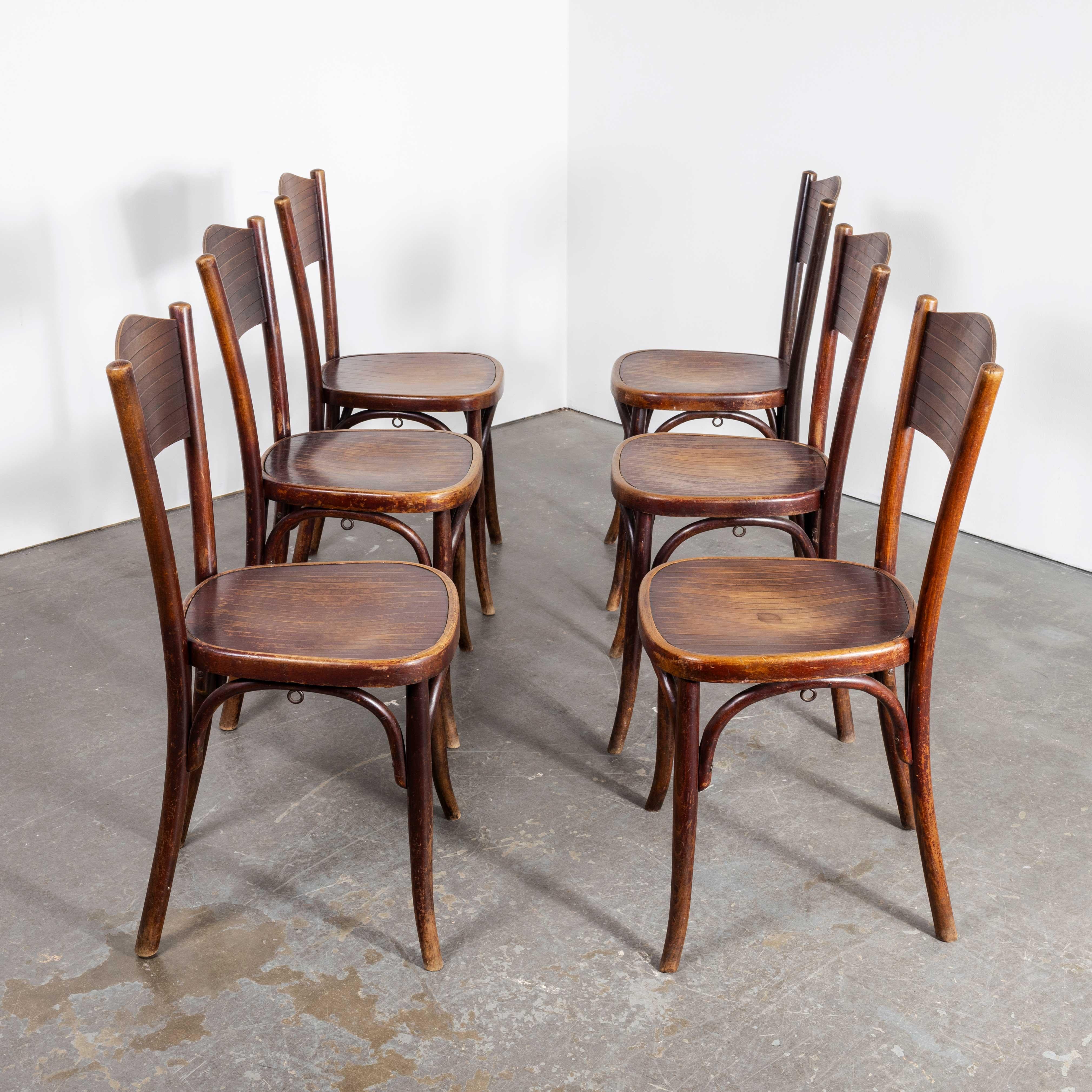 1940's Fischel Stamped Bentwood Dining Chairs - Gute Menge verfügbar (Mitte des 20. Jahrhunderts) im Angebot
