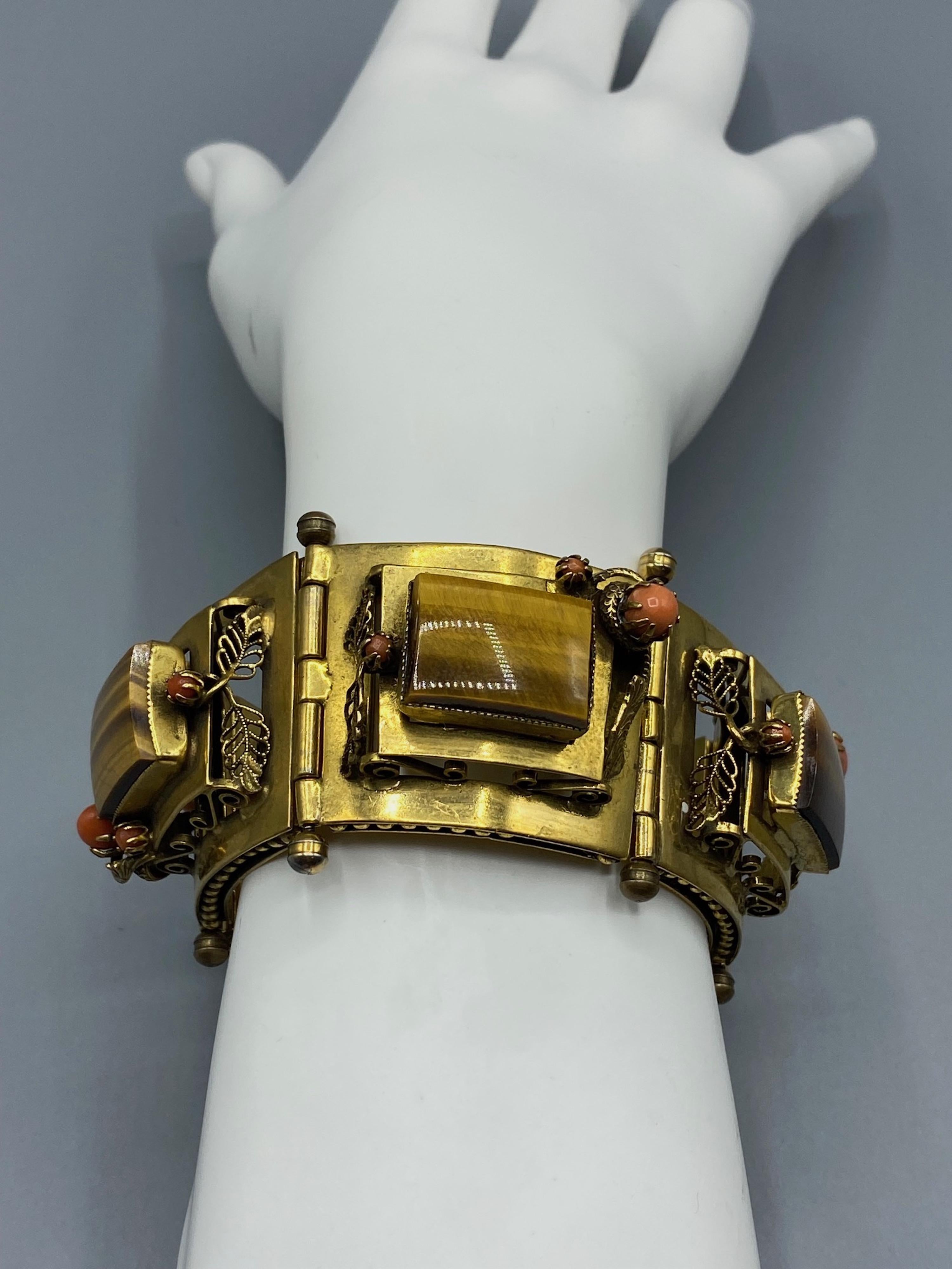 1940's Five Panel Coral and Tiger Eye Bracelet For Sale 13