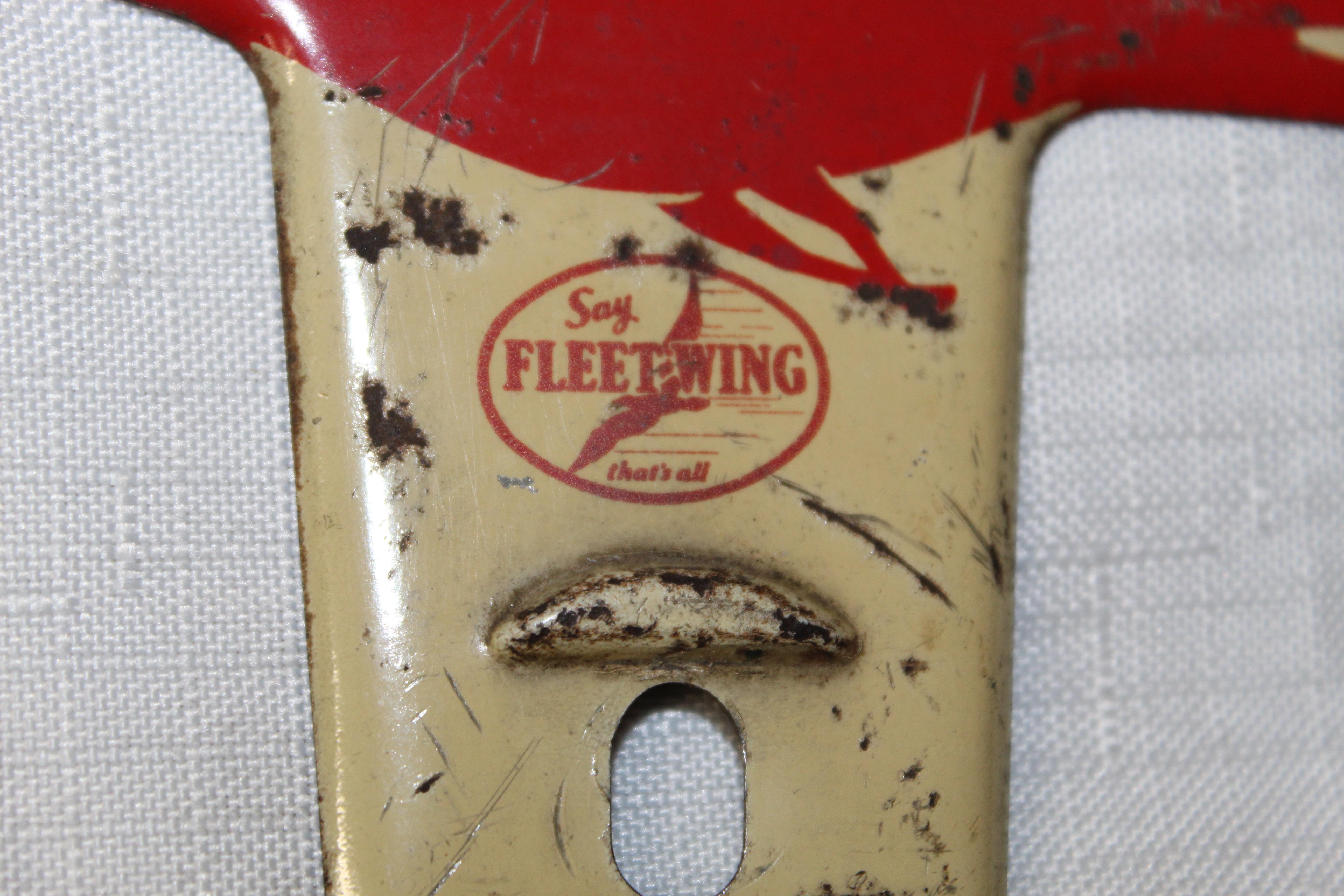 1940s Fleet Wing Oil Gas Die Cut License Plate Topper For Sale 4