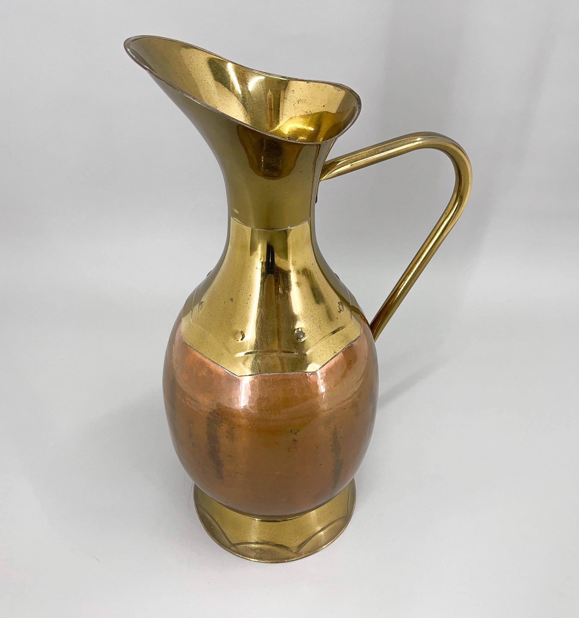 1940's Floor Brass & Copper Water Jug, Belgium For Sale 6
