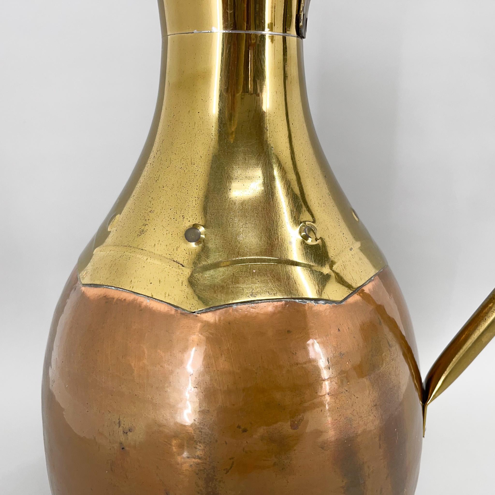 1940's Floor Brass & Copper Water Jug, Belgium In Good Condition For Sale In Praha, CZ