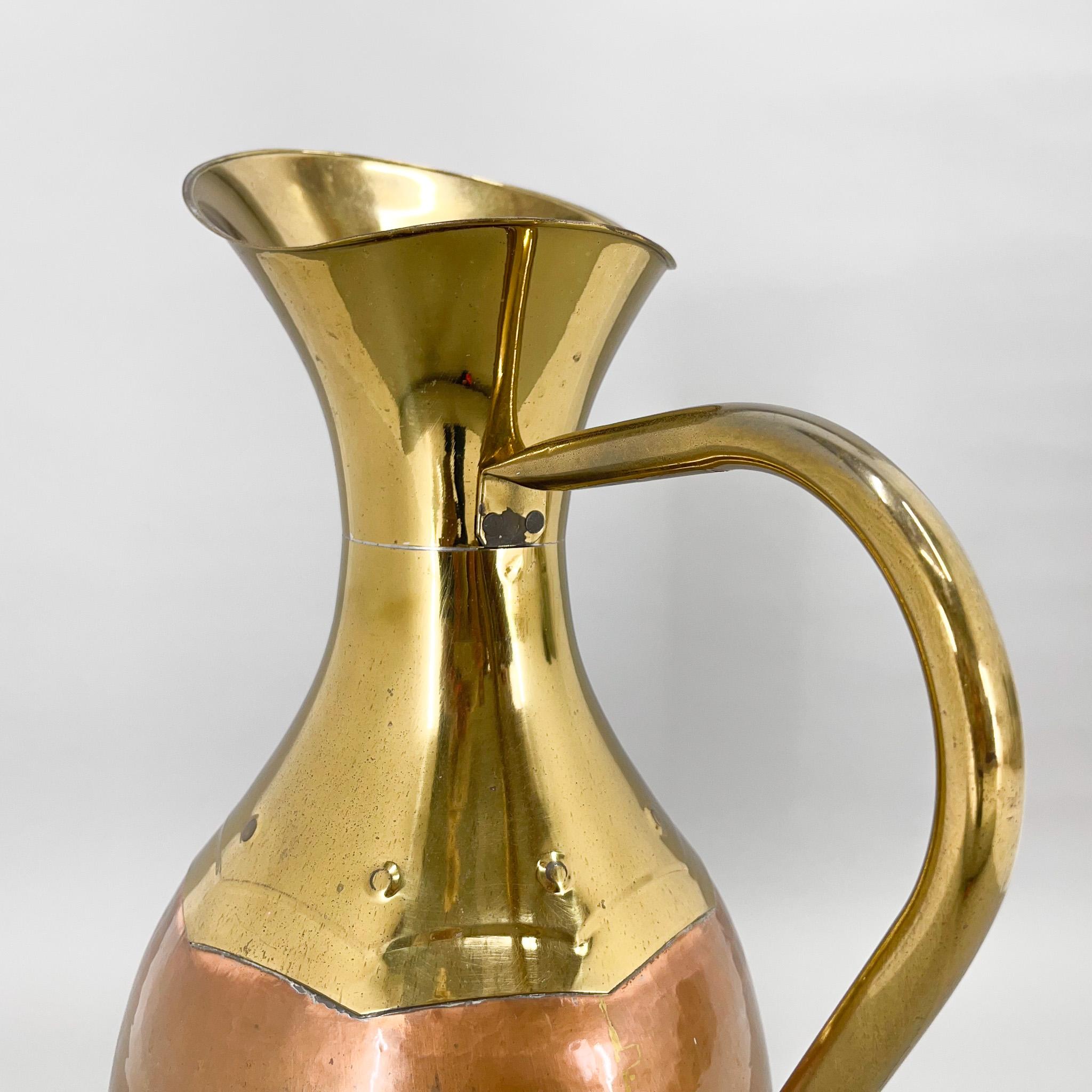 1940's Floor Brass & Copper Water Jug, Belgium For Sale 3