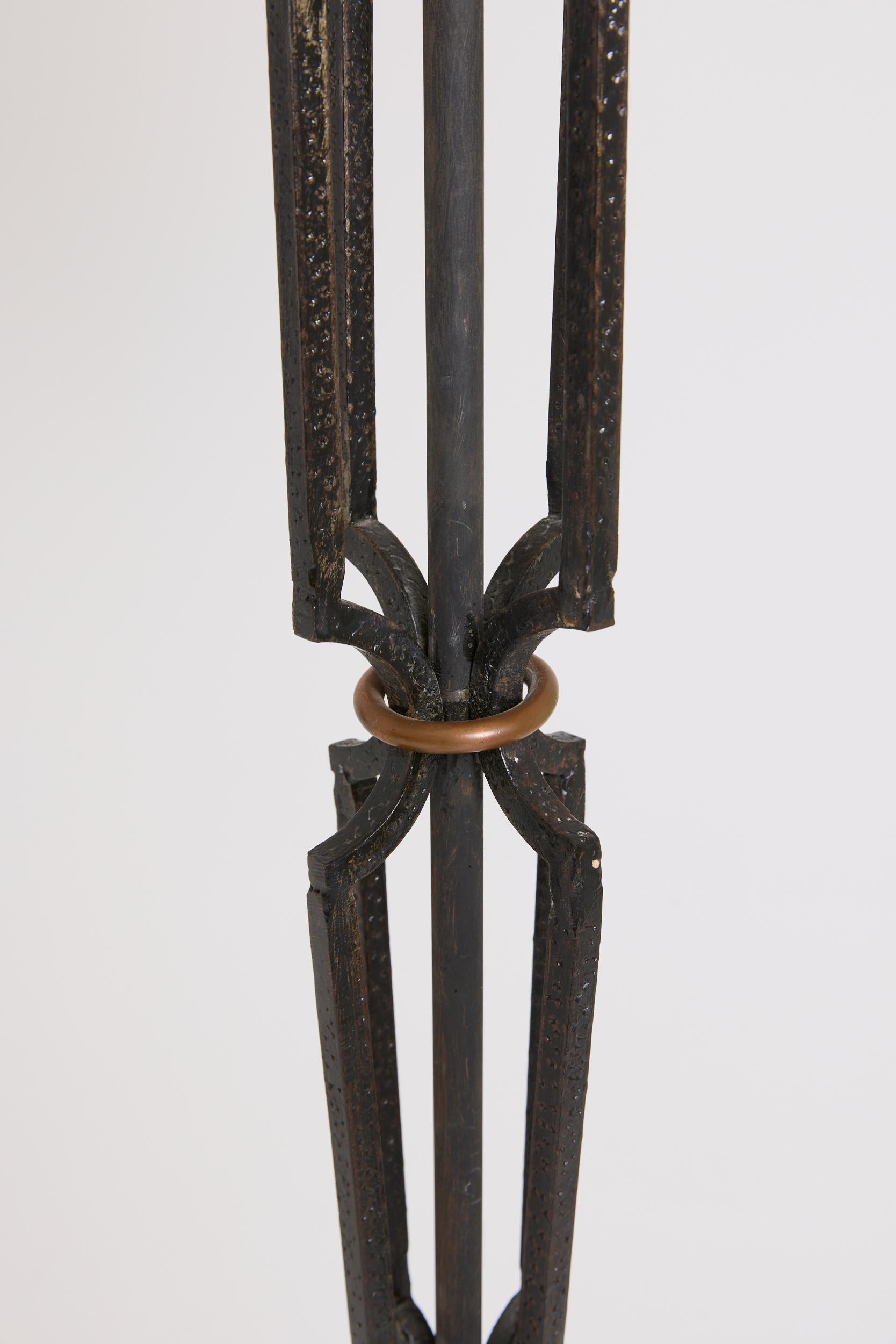 Milieu du XXe siècle Lampadaire des années 1940 en vente