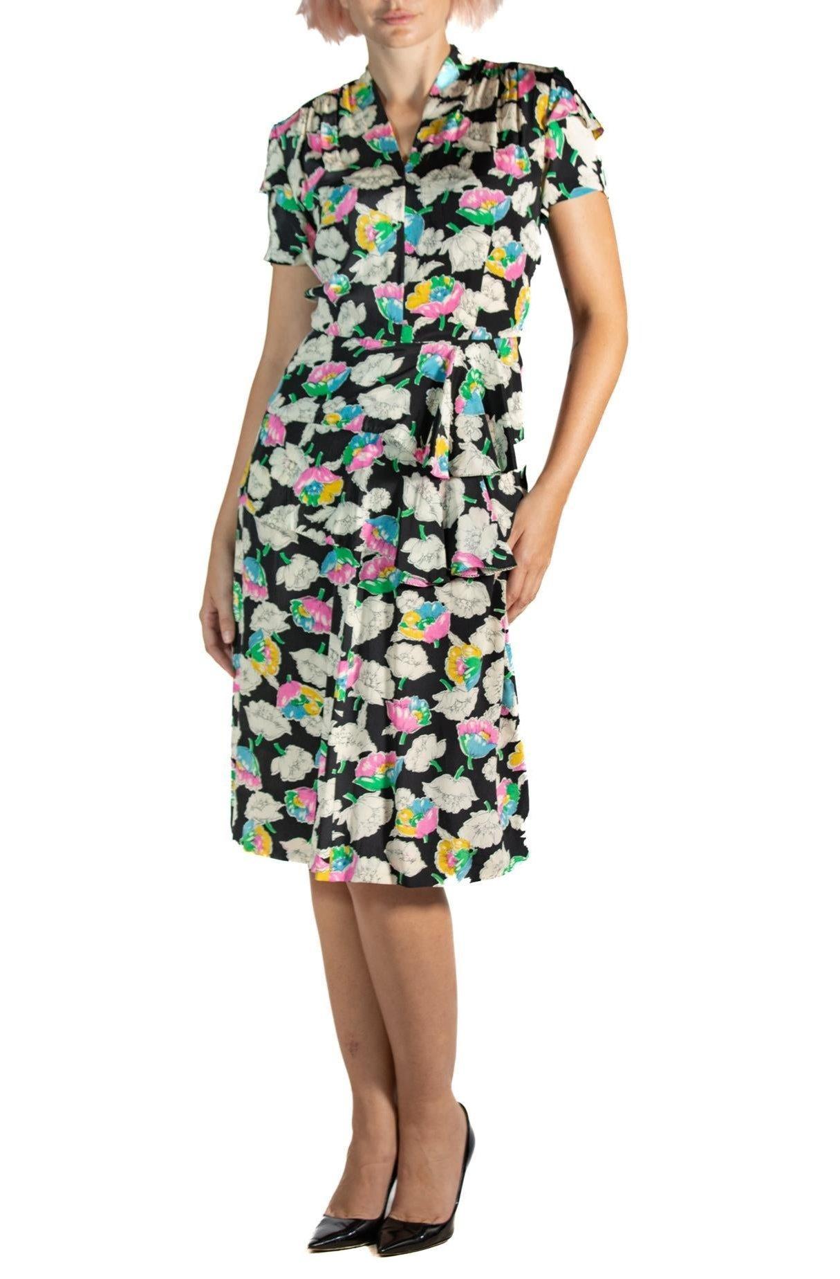 1940S Floral Print Black Silk Crepe De Chine Dress For Sale 1