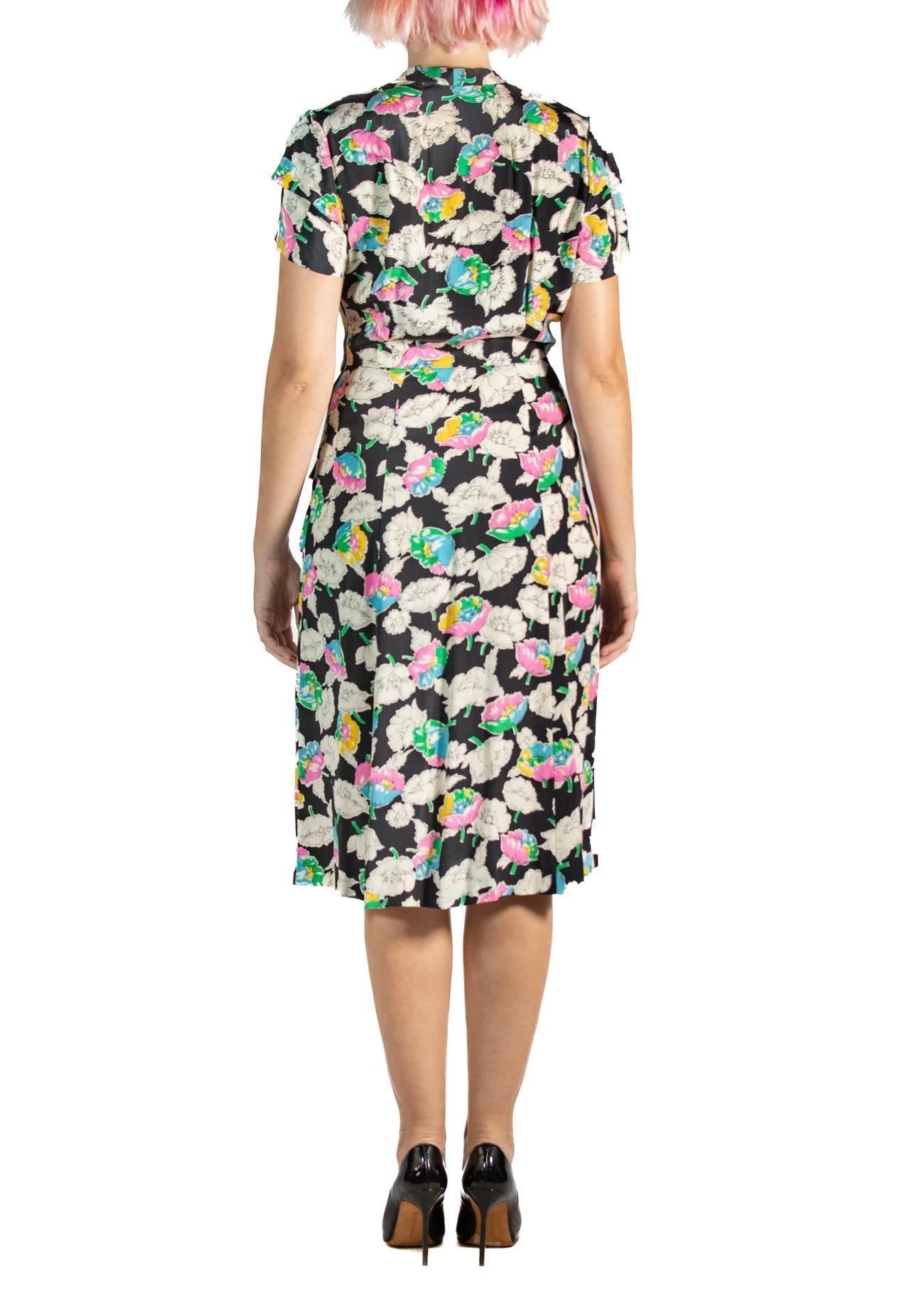 1940S Floral Print Black Silk Crepe De Chine Dress For Sale 2