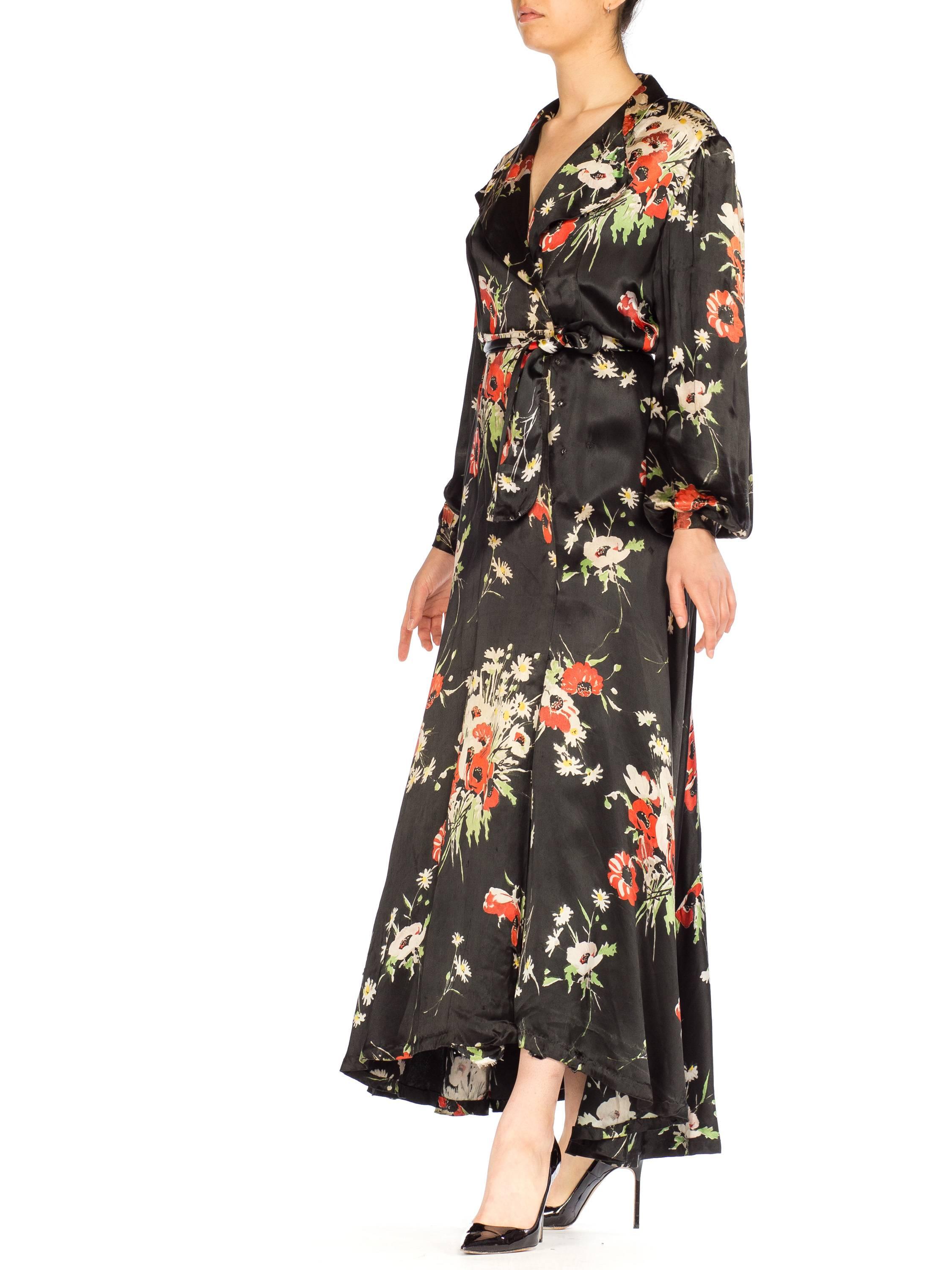 Floral Satin Wrap Dress Dressing Gown, 1940s In Good Condition In New York, NY